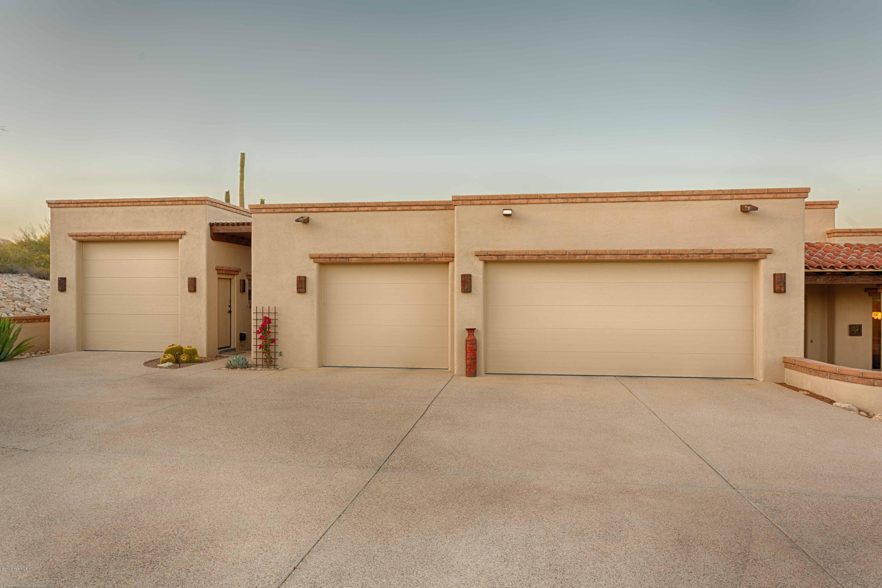 Catalina Foothills Est. NO. 10 (73-90, 119, 121, 123, 127-146) - Residential