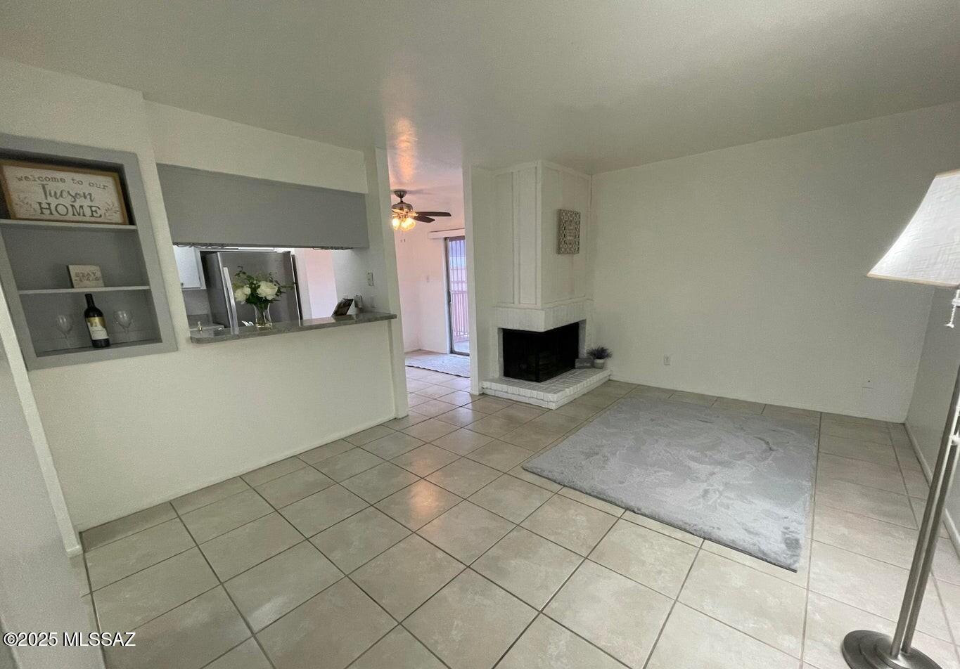 1600 N Wilmot Road UNIT 258