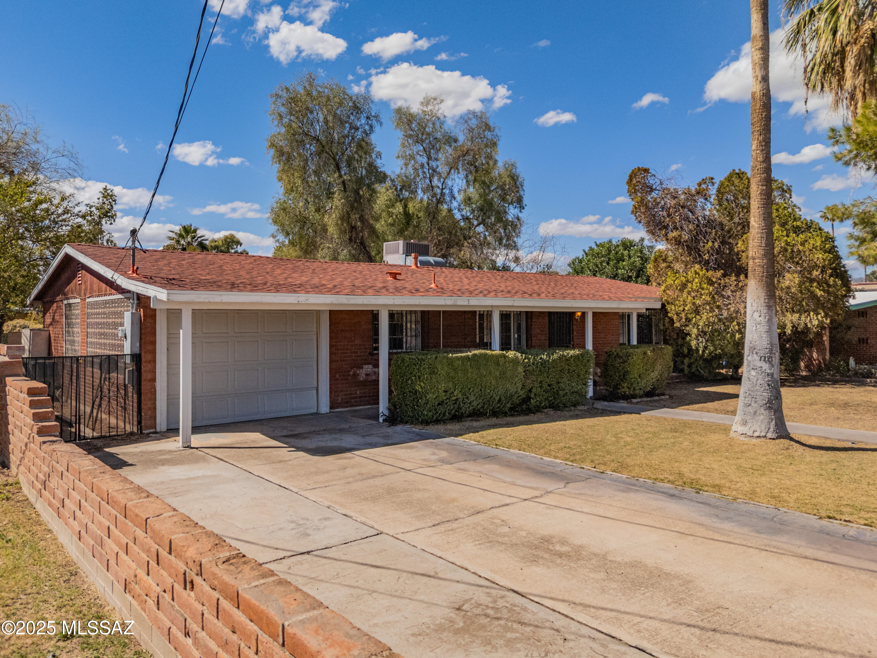 3309 N Country Club Road