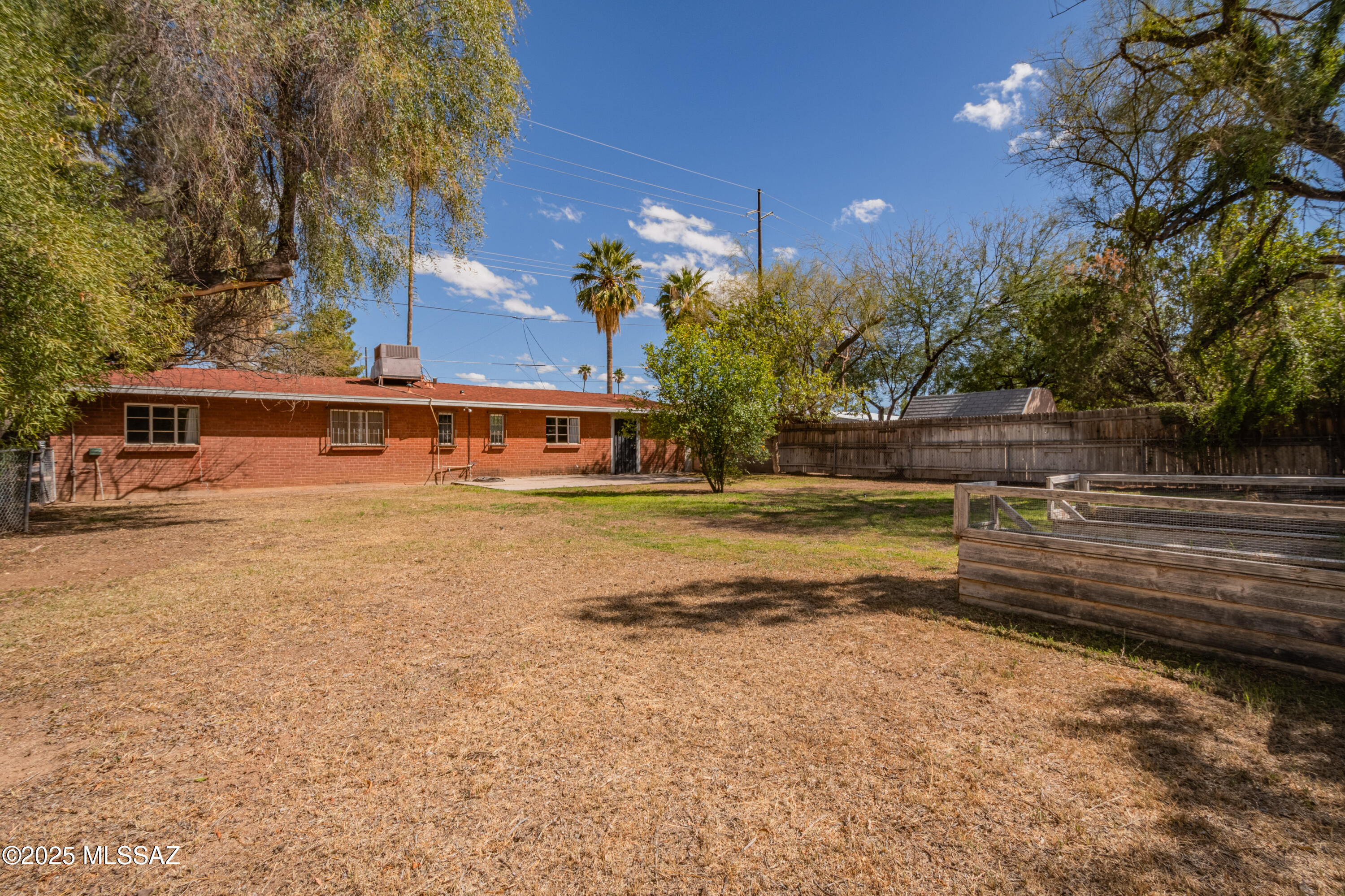 3309 N Country Club Road