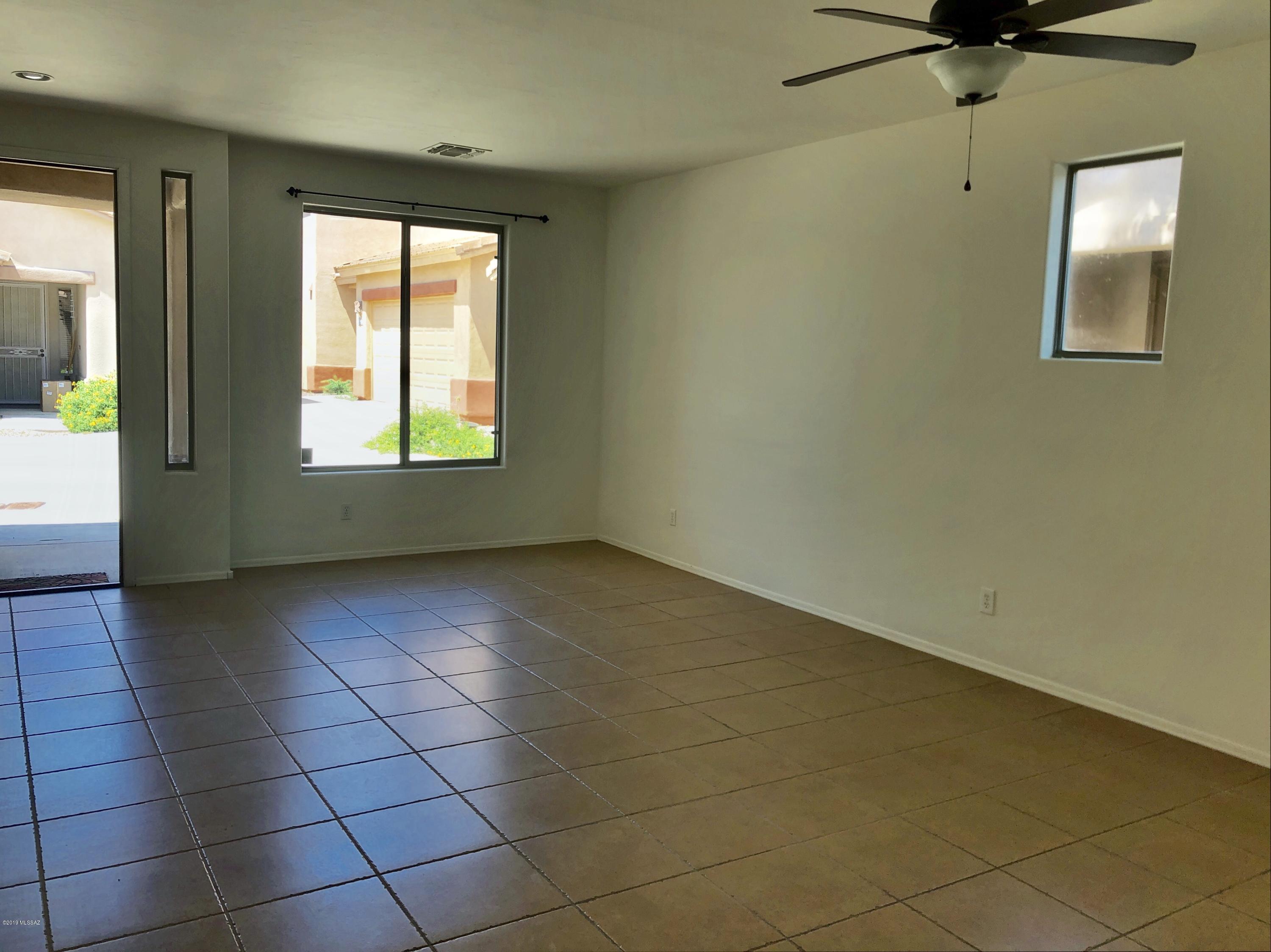 Hacienda Del Rio (1-118) - Residential