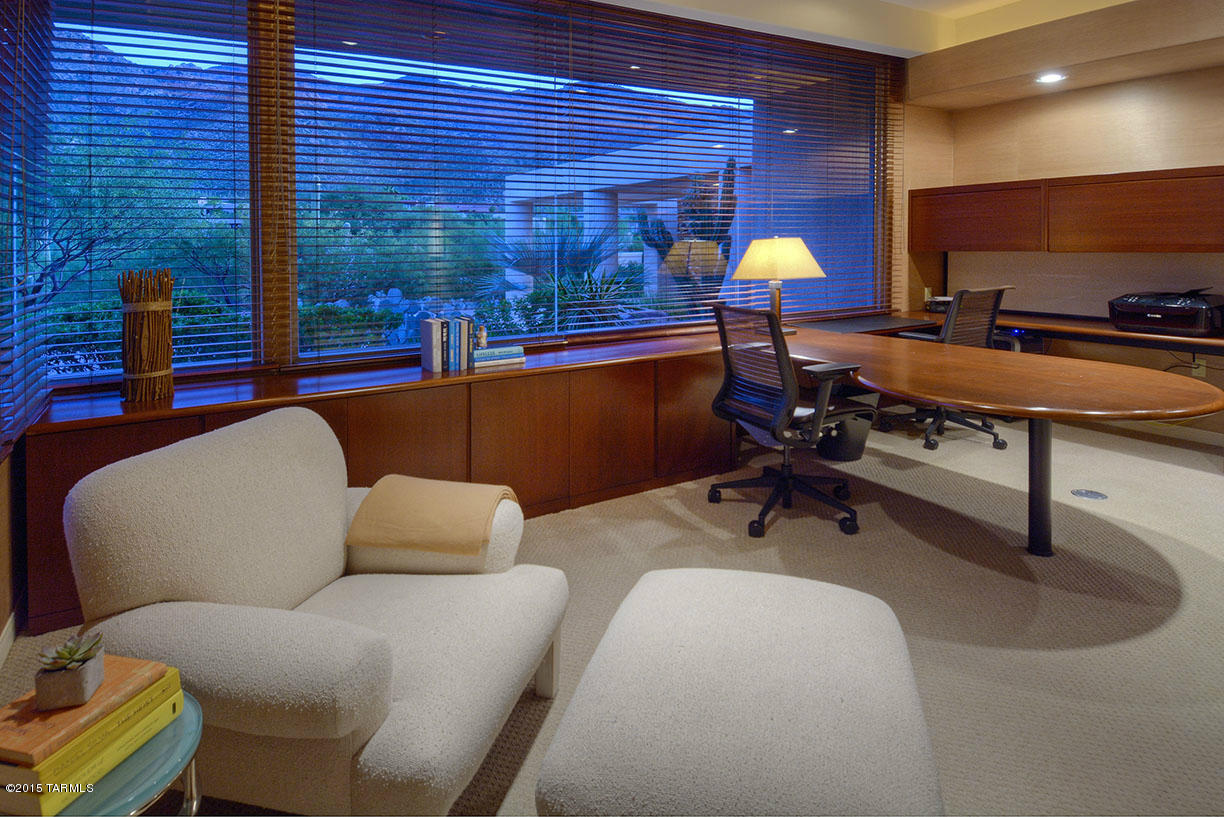 Finisterra (1-210) - Residential