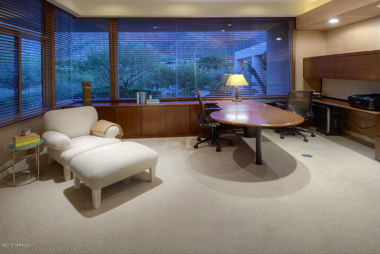 Finisterra (1-210) - Residential