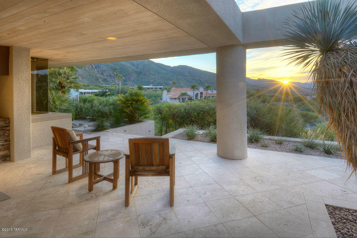 Finisterra (1-210) - Residential