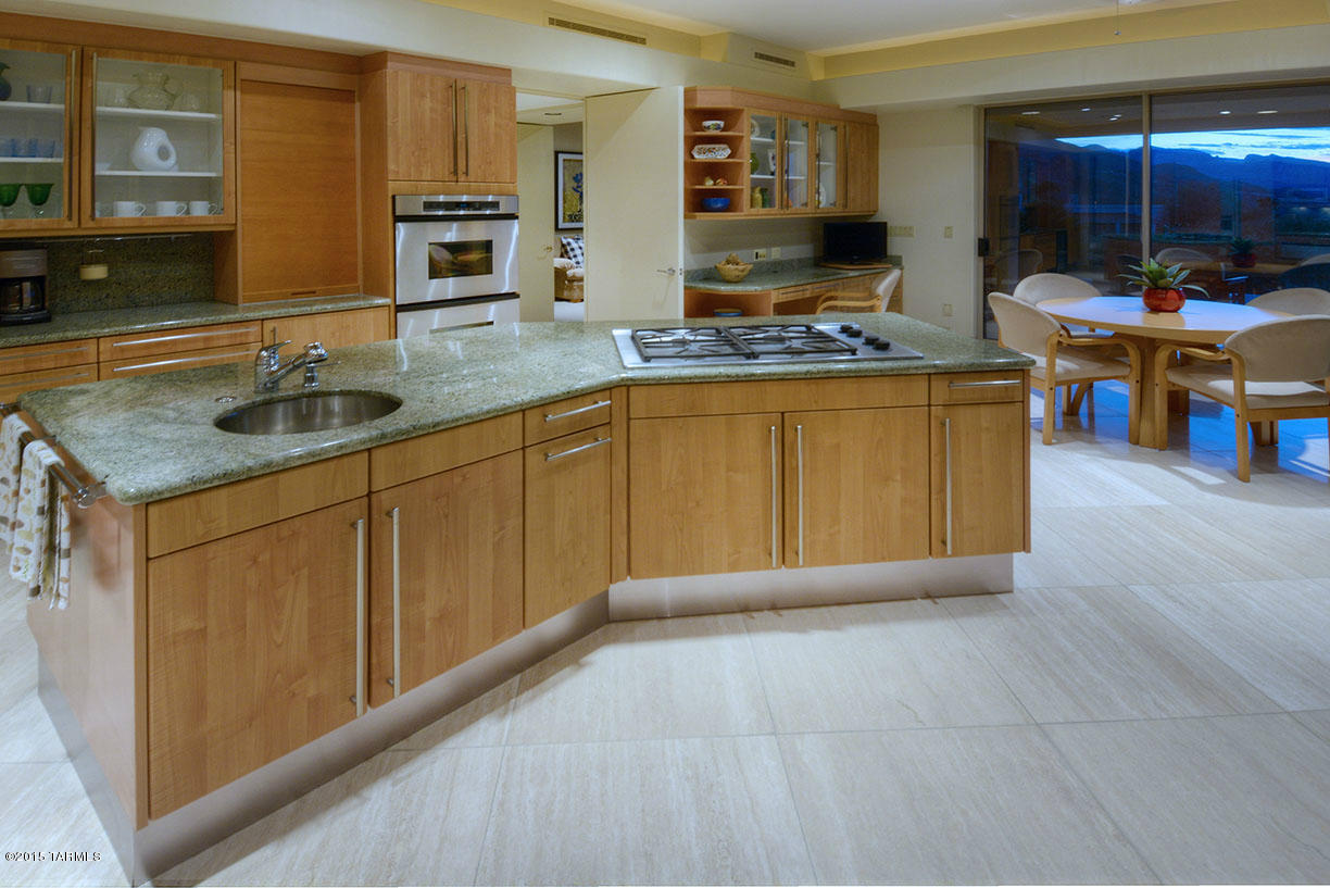 Finisterra (1-210) - Residential