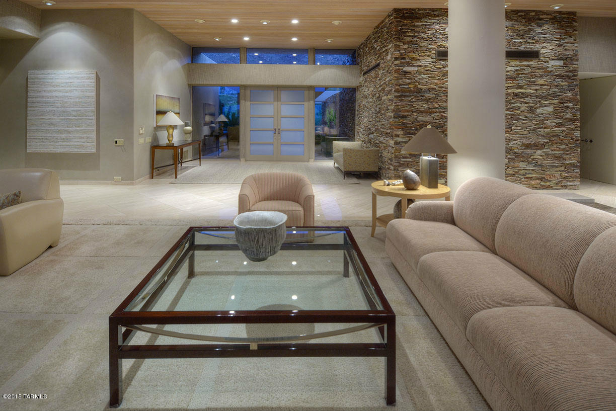 Finisterra (1-210) - Residential