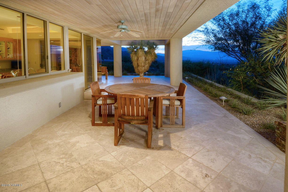 Finisterra (1-210) - Residential