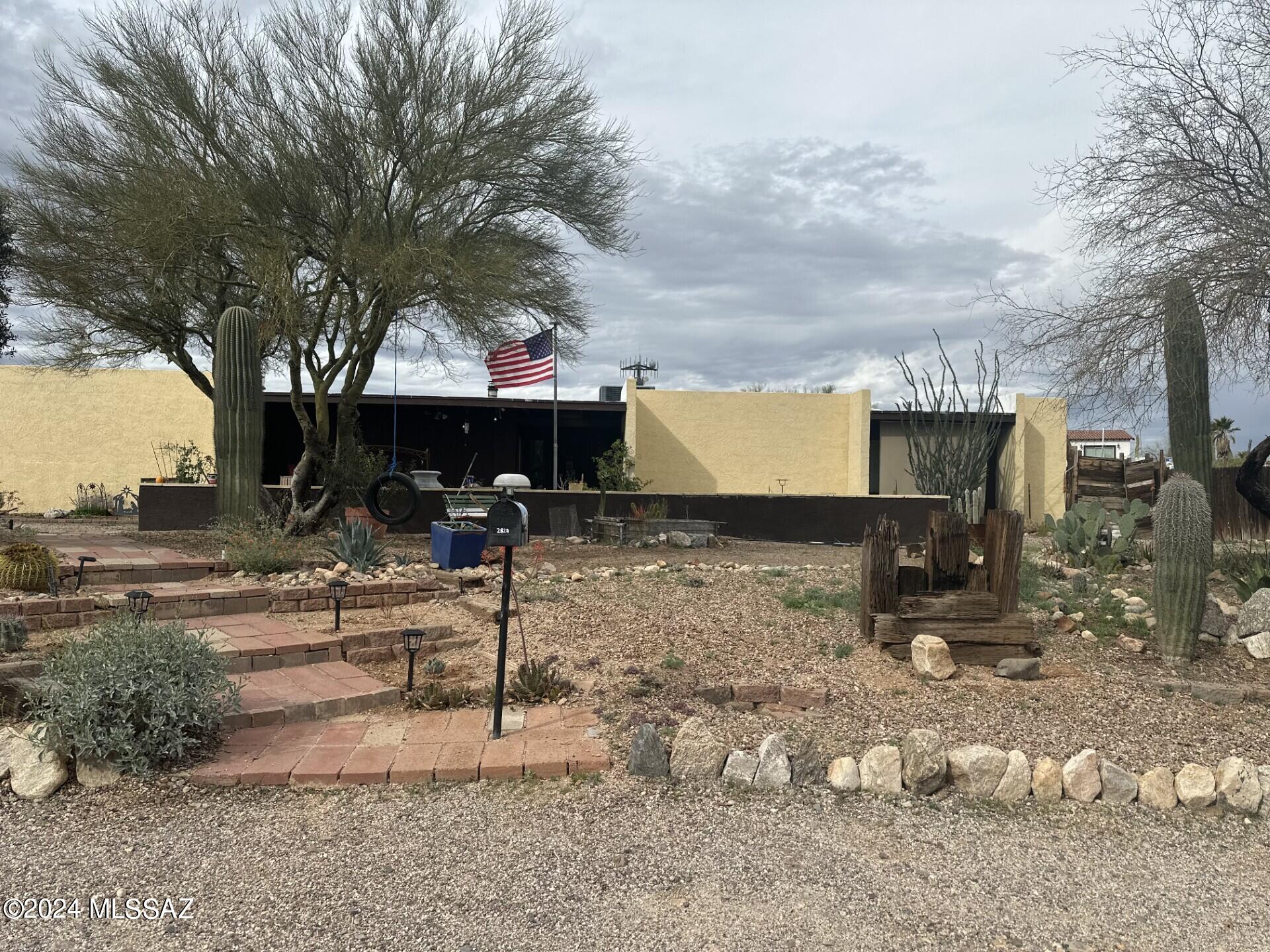 Casas Adobes Estates (650-760) - Residential