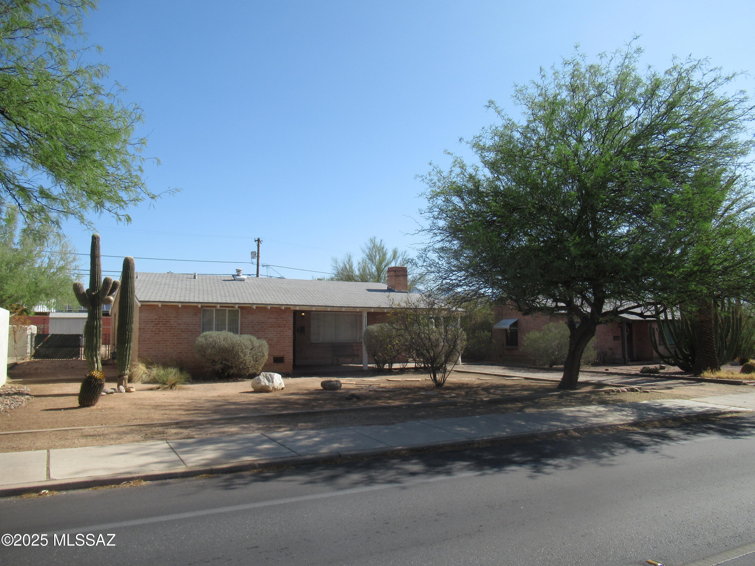 3129 E Pima Street