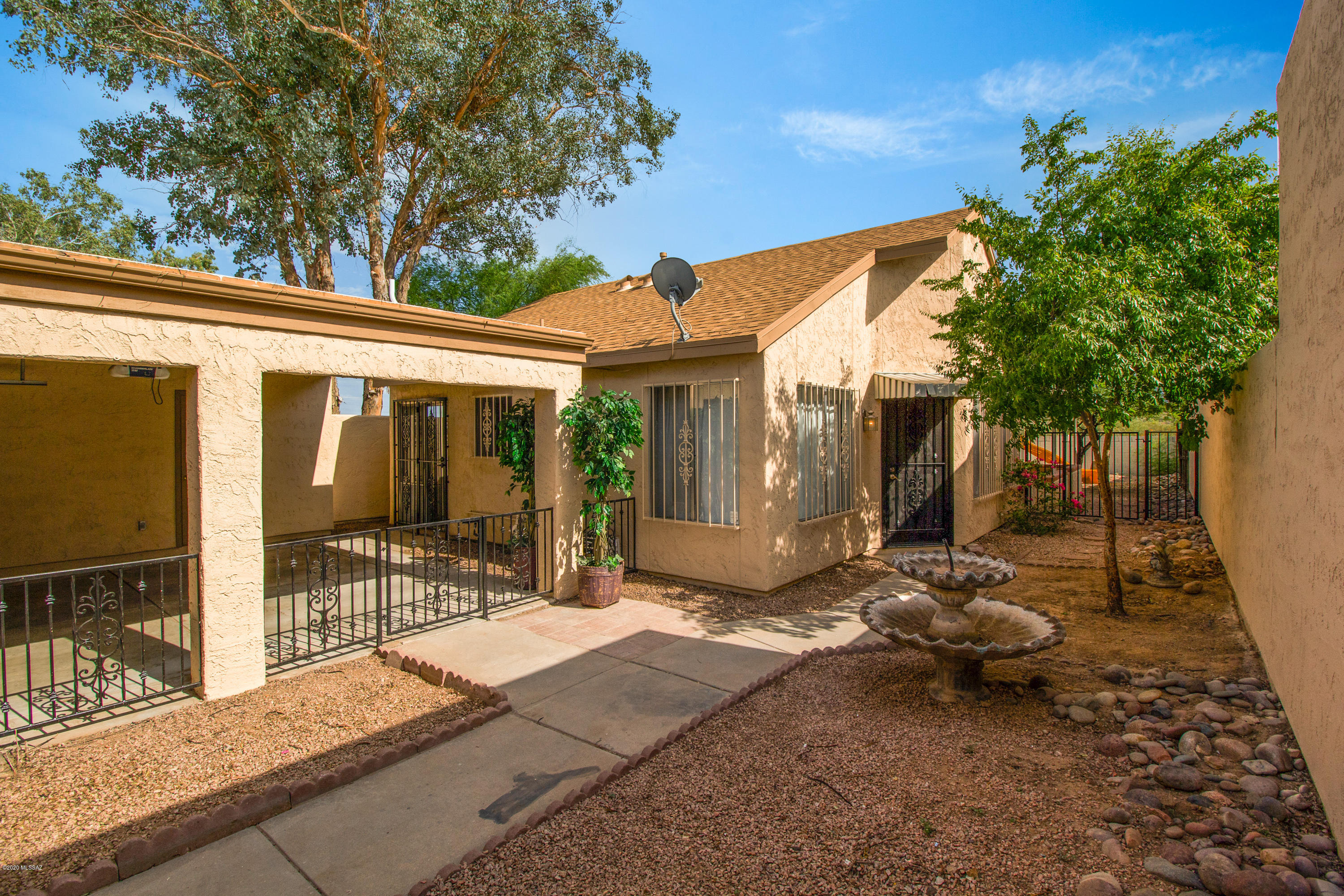 Saddlewood Villas (1-102) - Residential