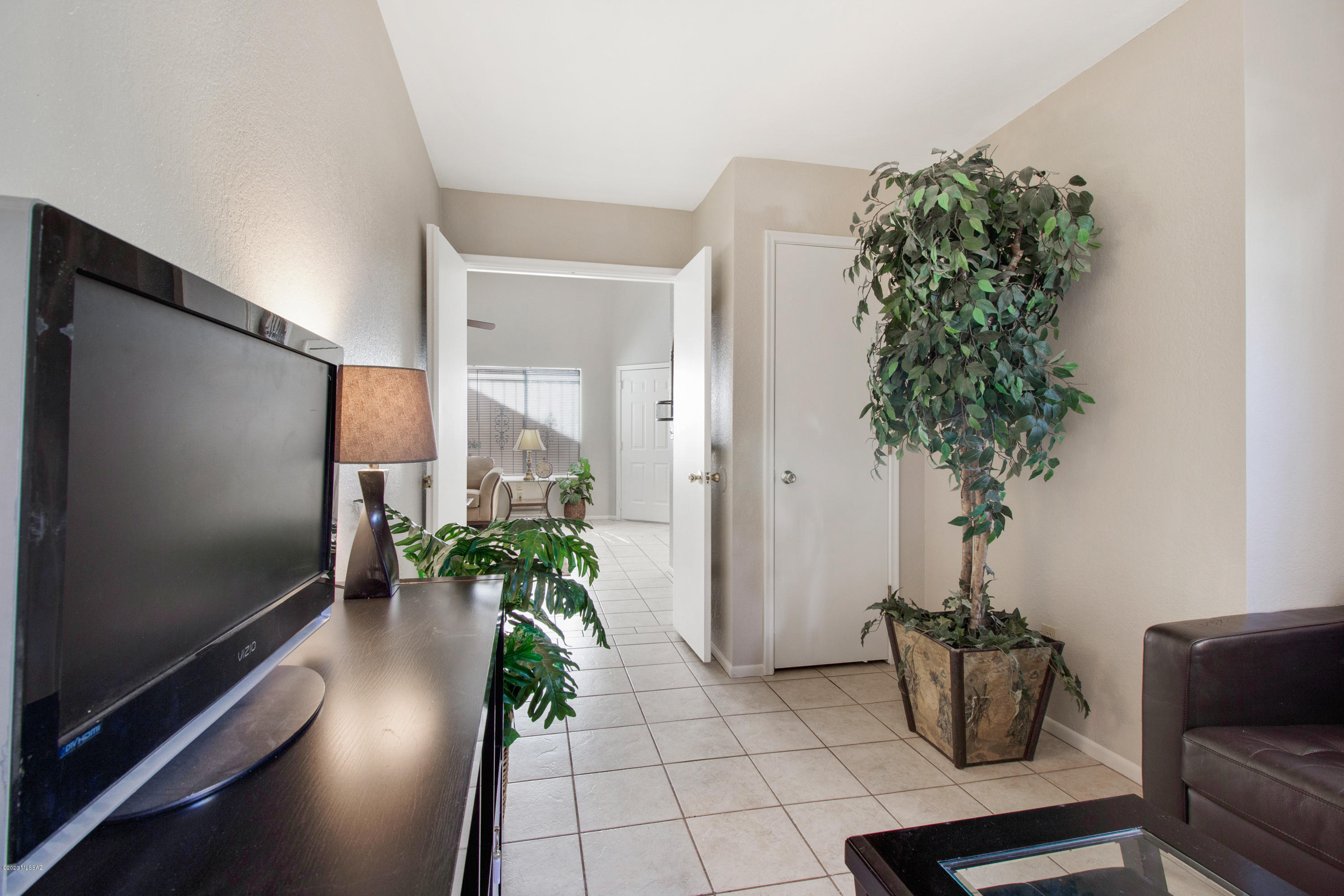 Saddlewood Villas (1-102) - Residential