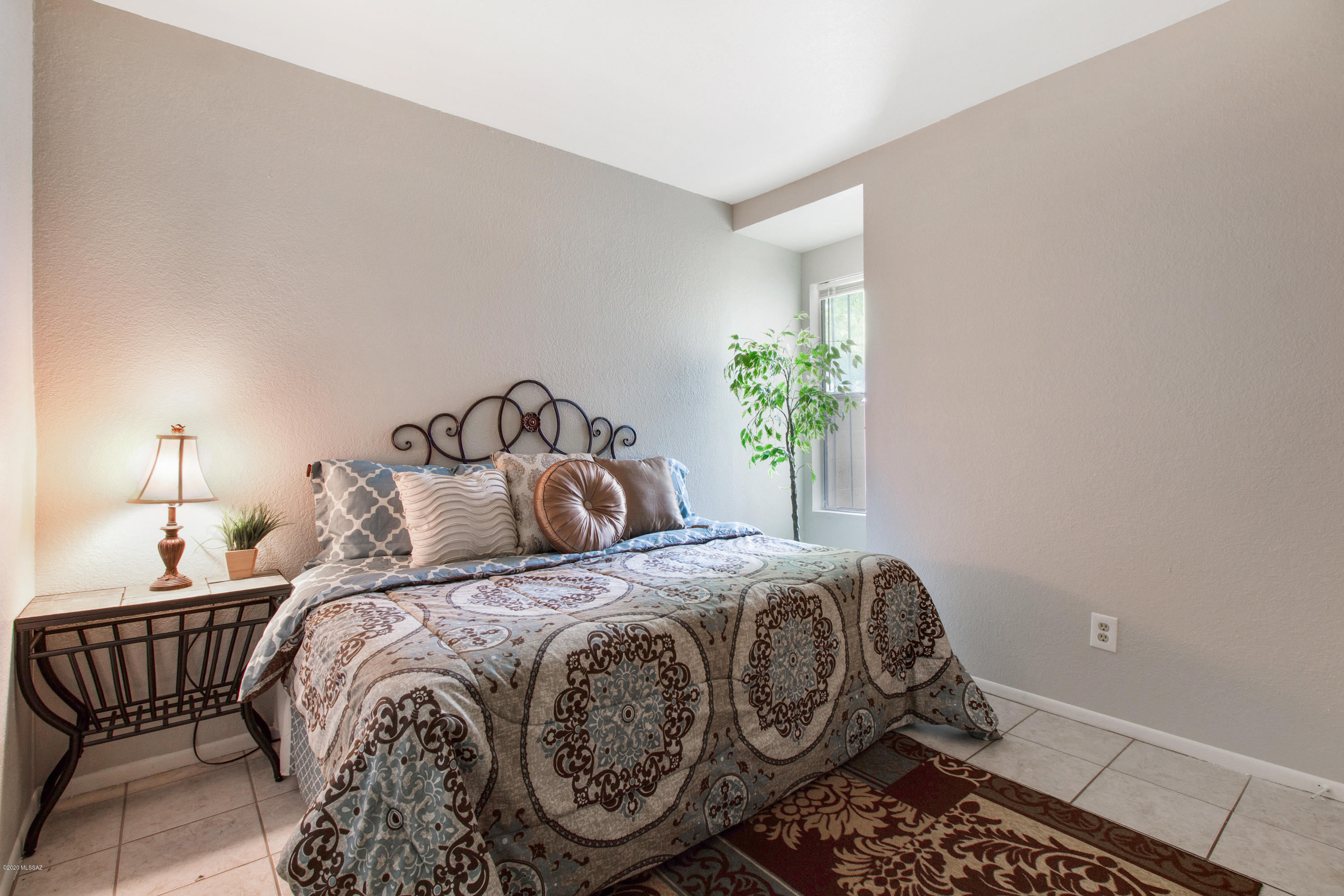 Saddlewood Villas (1-102) - Residential