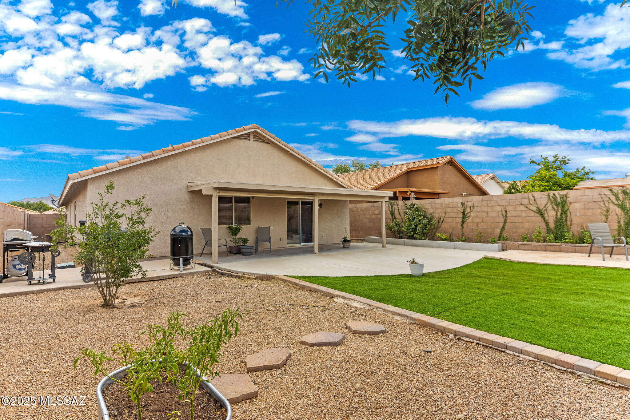 Rancho Elegante - Residential