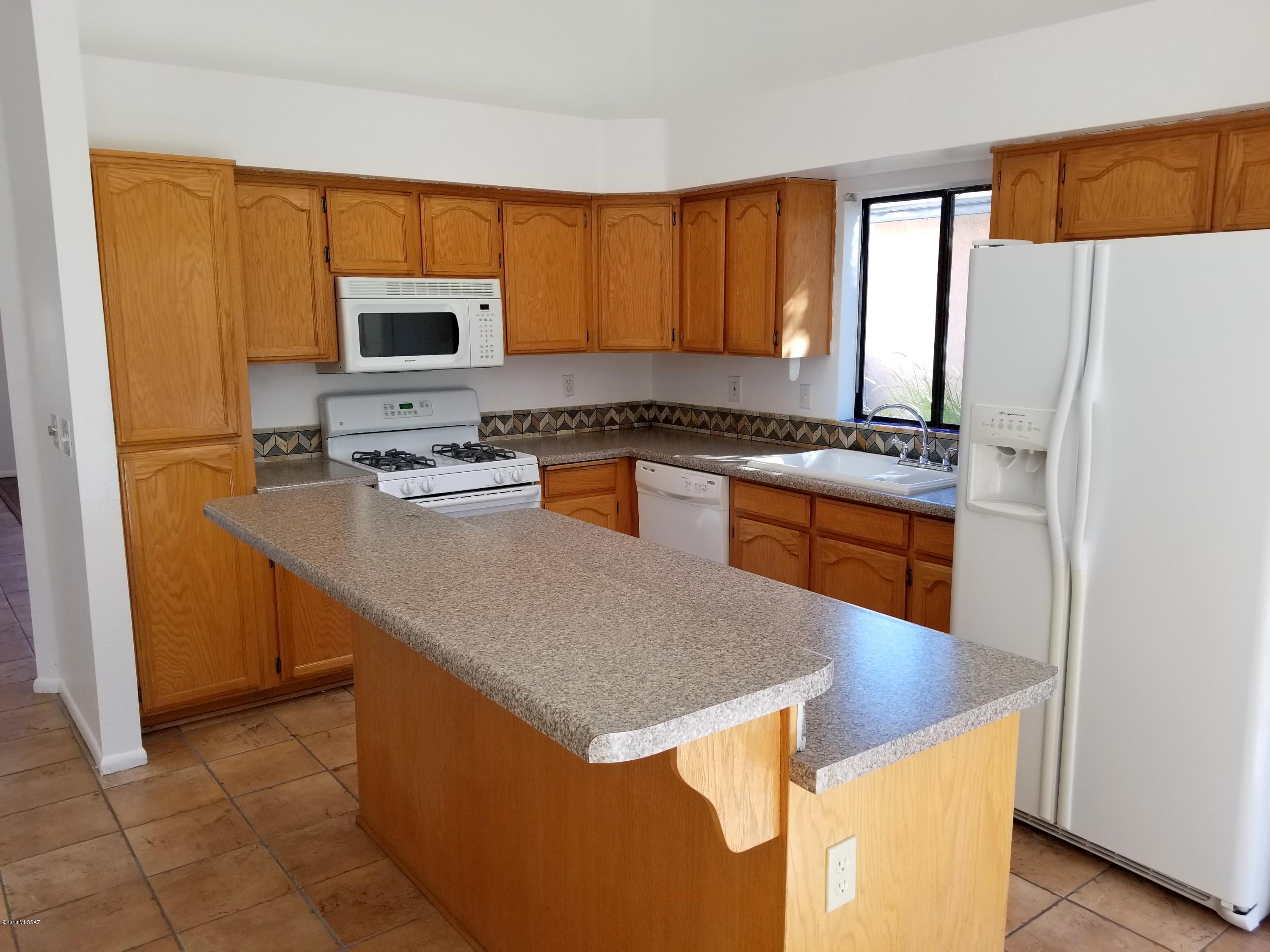 Linda Vista Terrace(1-102) - Residential