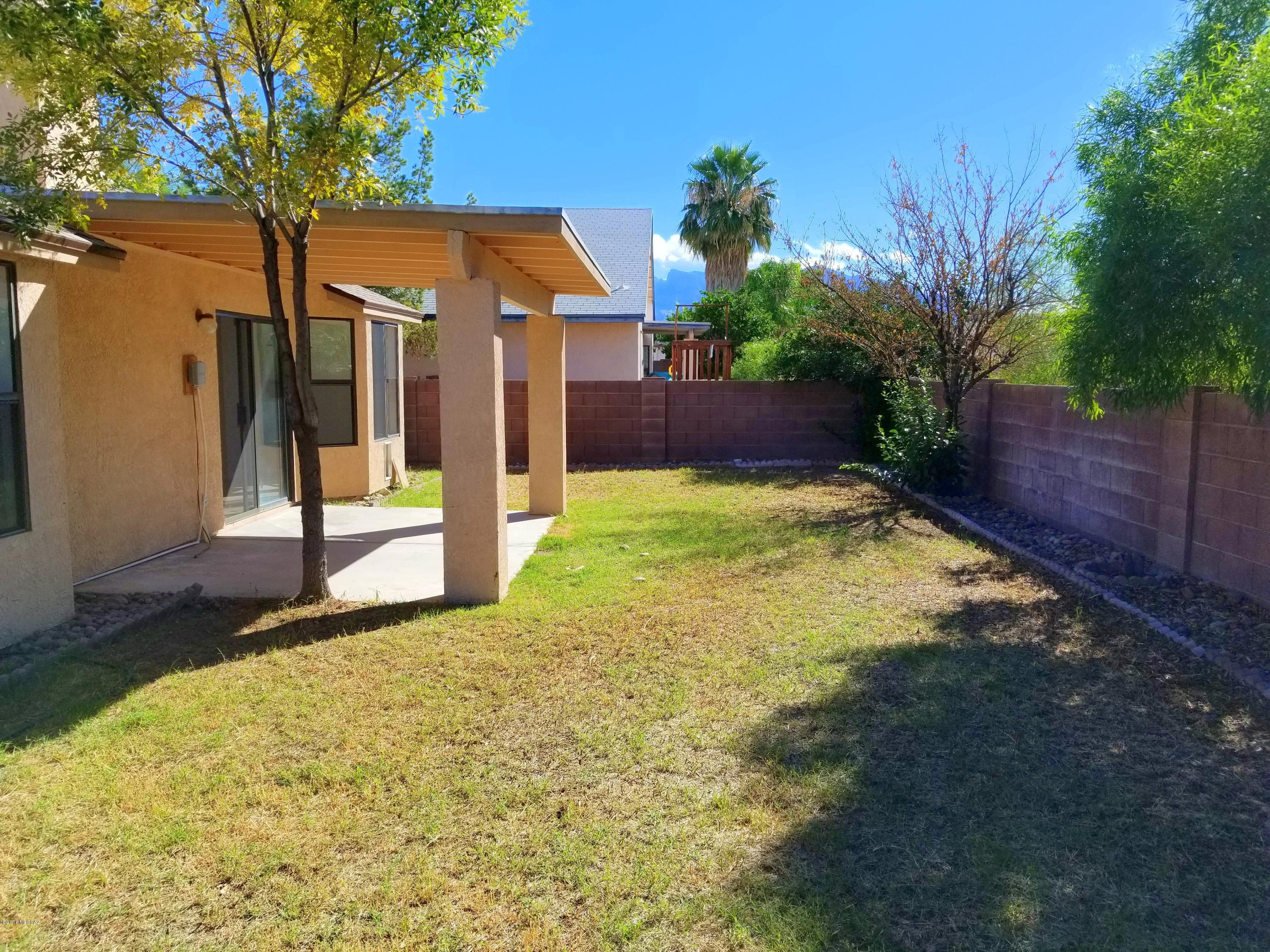 Linda Vista Terrace(1-102) - Residential