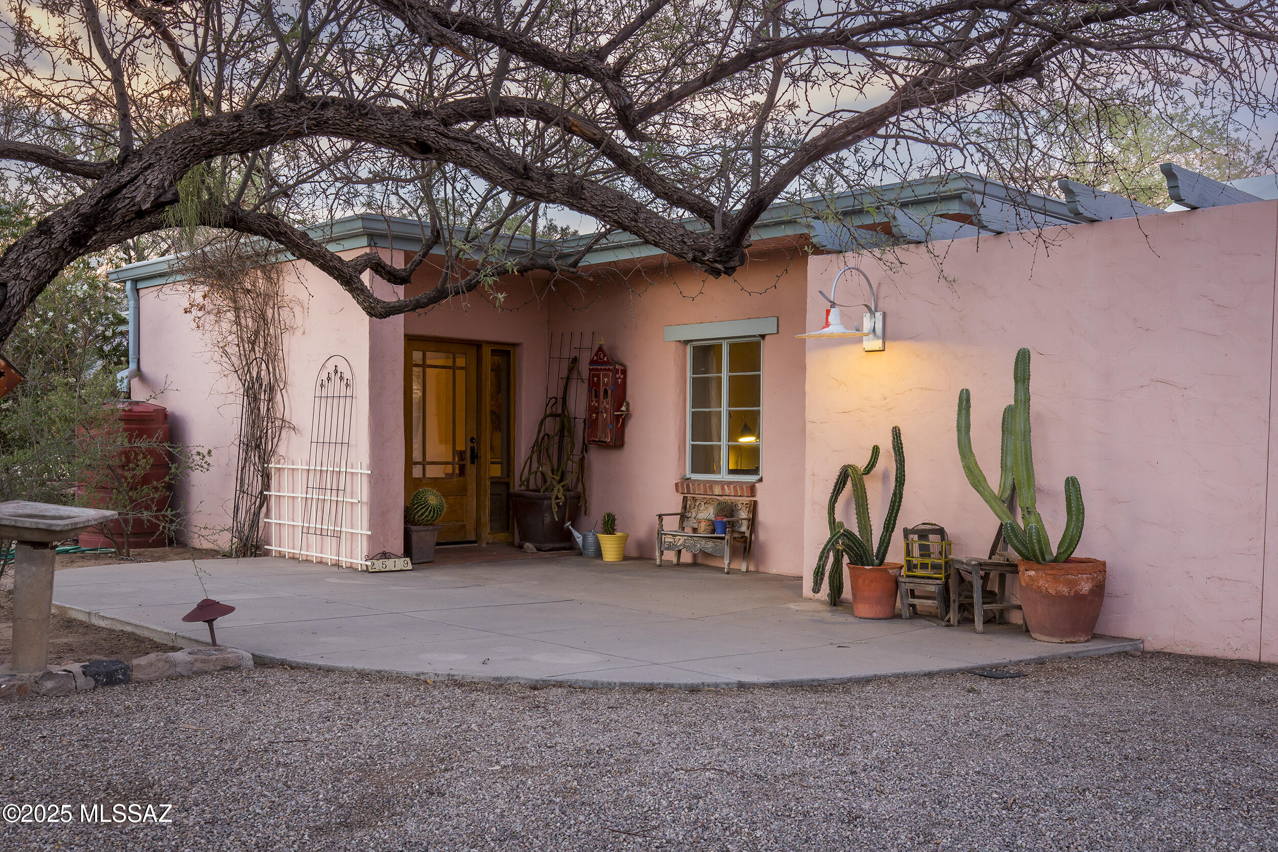2519 E Allen Road