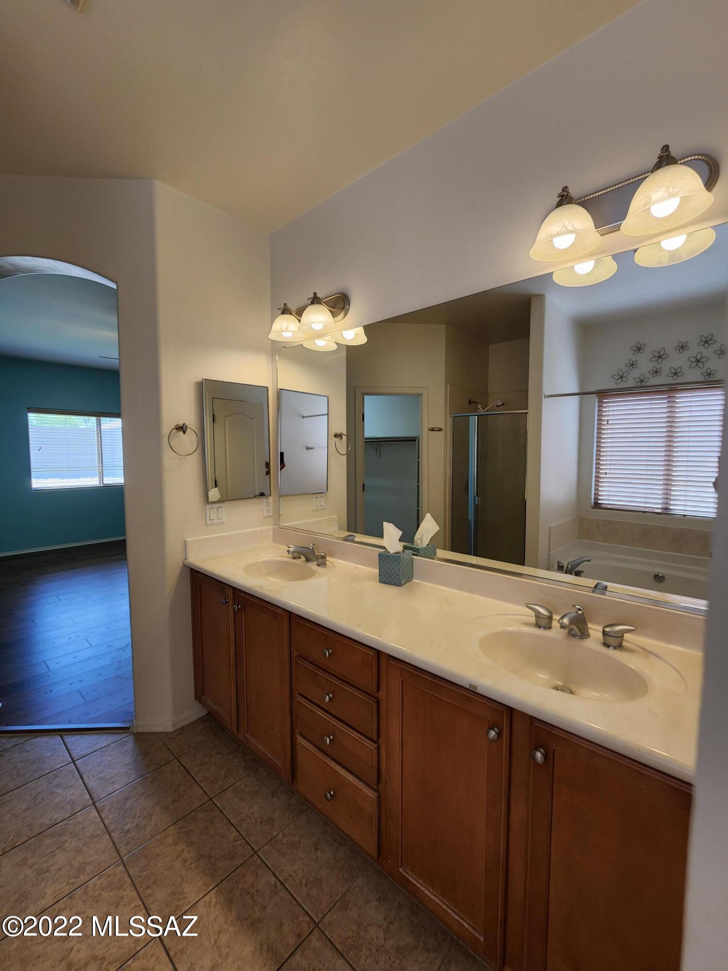 Vista Montana Estates - Residential Lease