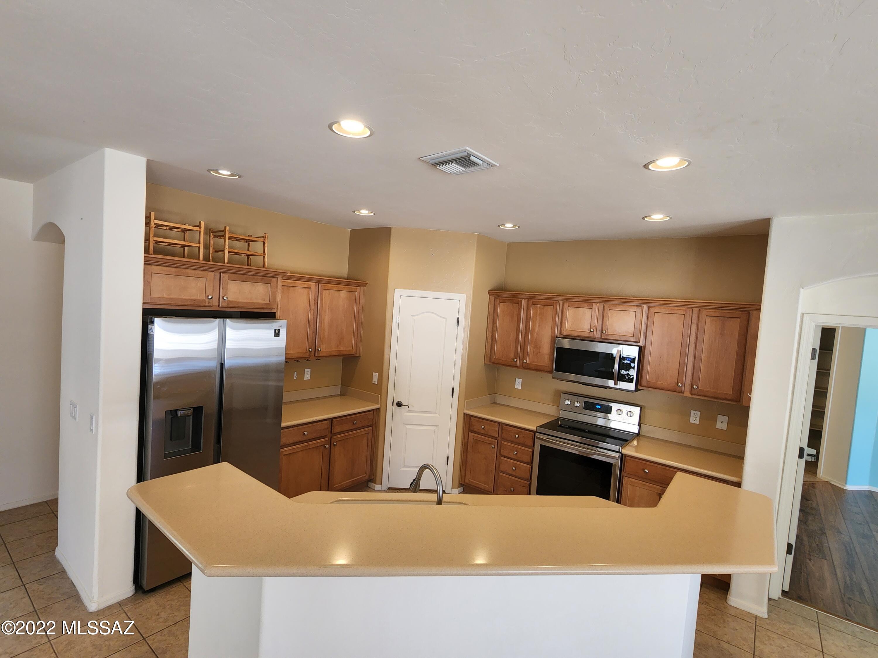 Vista Montana Estates - Residential Lease