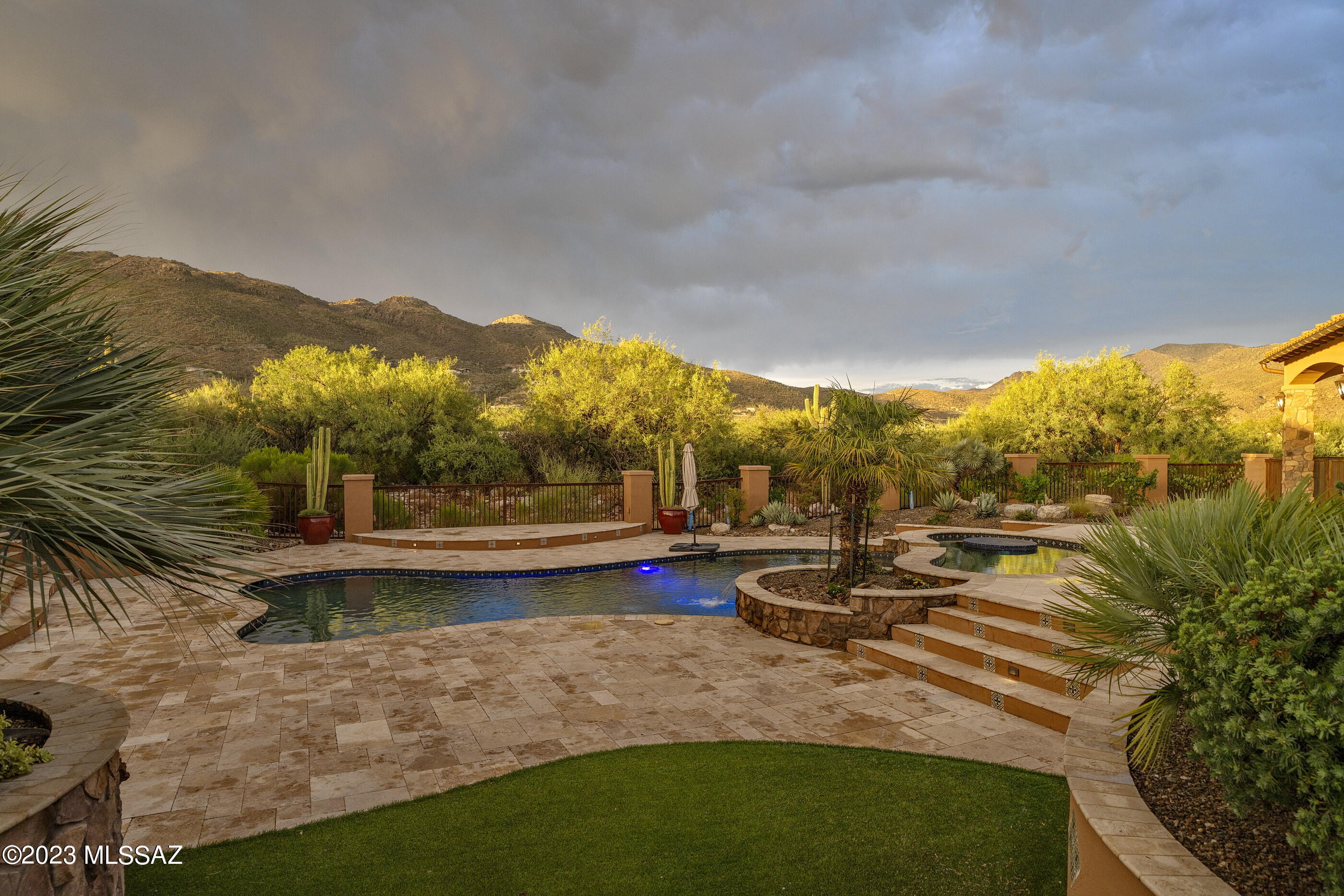 Snyder Creek Canyon (1-29) - Residential