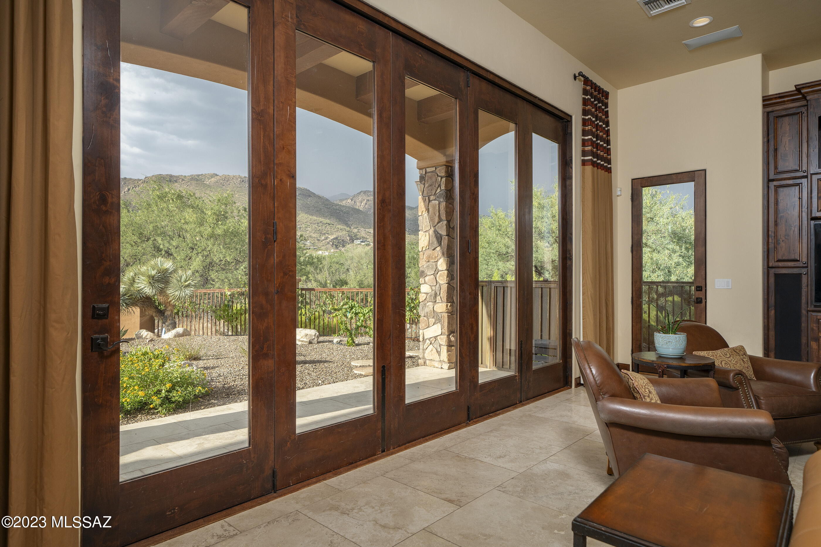 Snyder Creek Canyon (1-29) - Residential