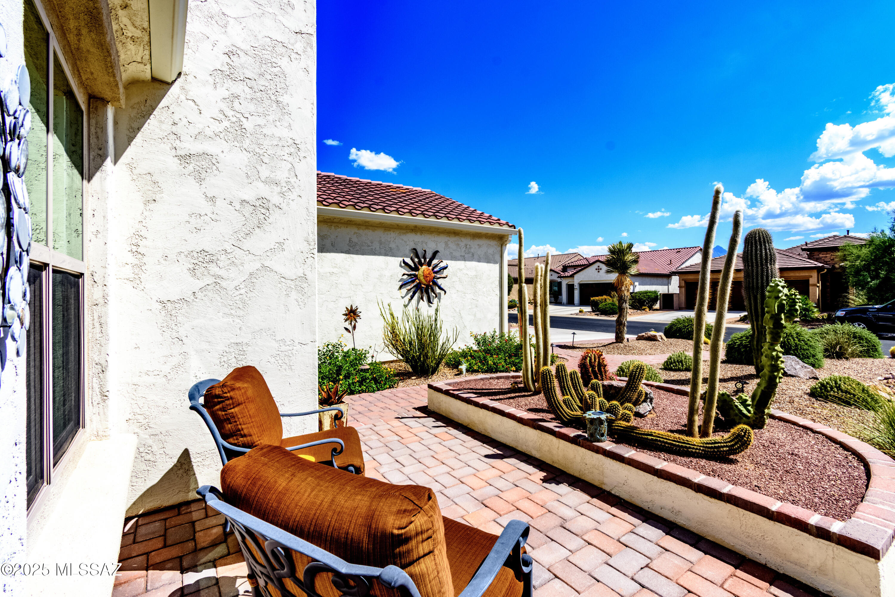 2605 E Josephine View Drive