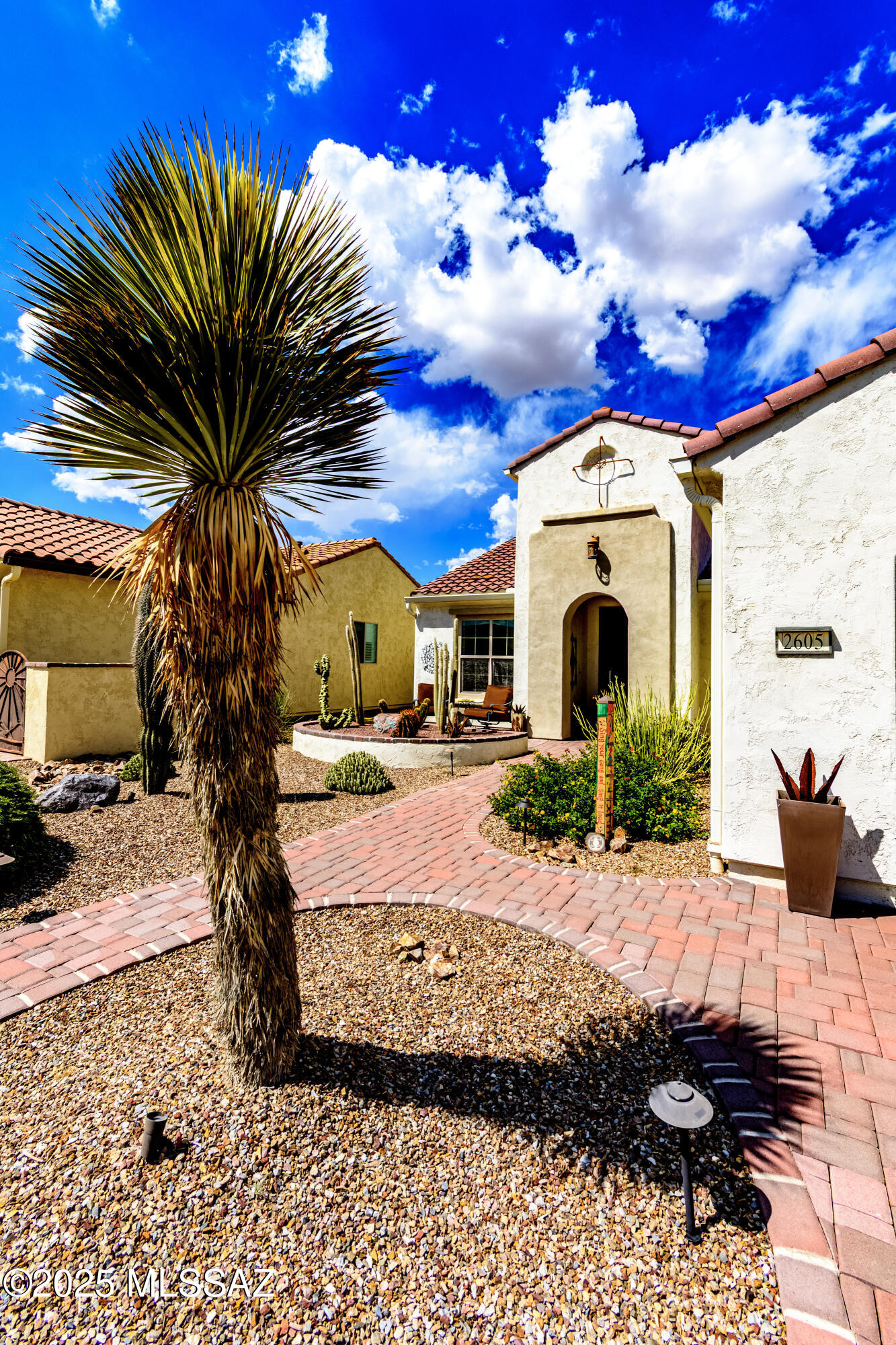 2605 E Josephine View Drive