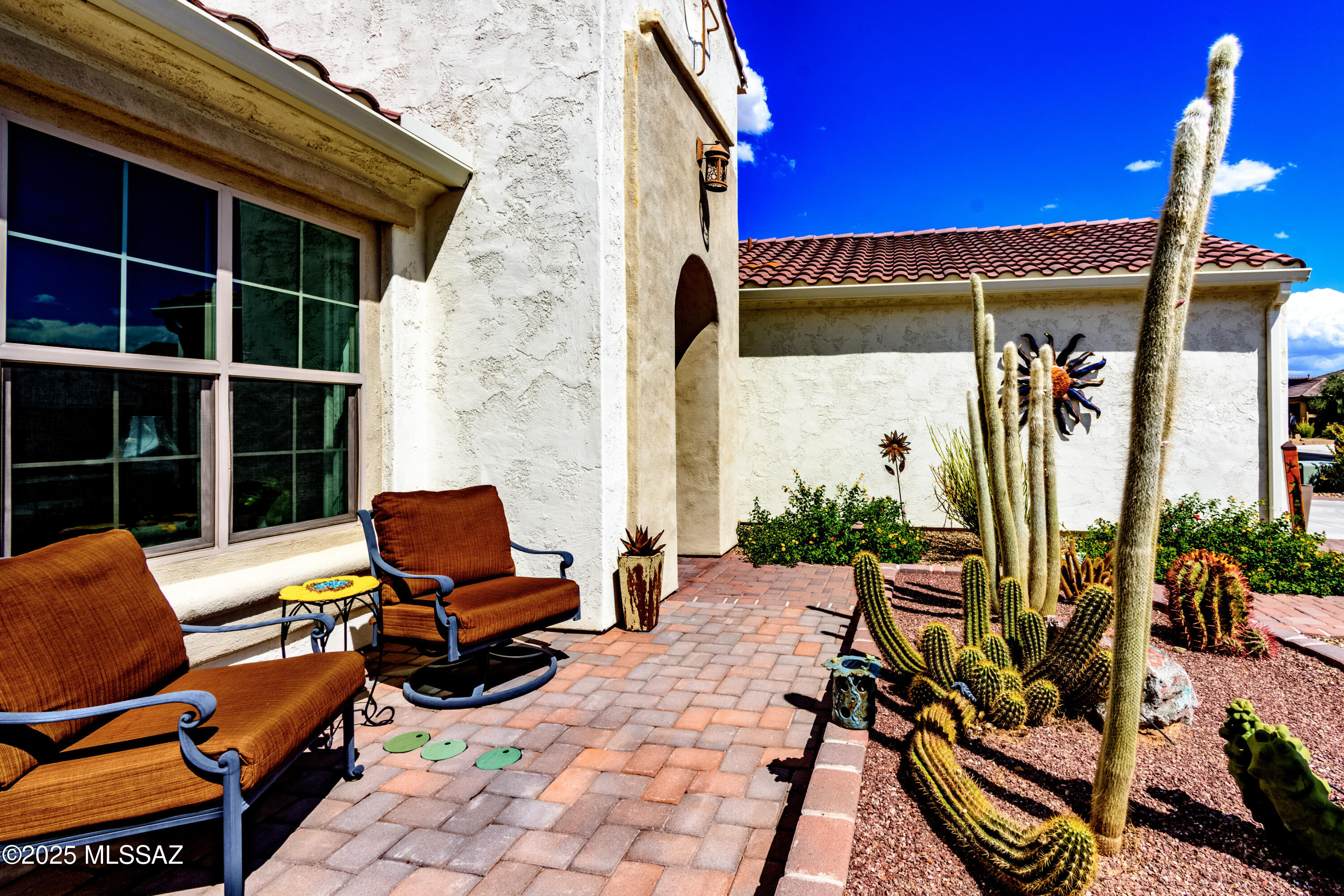 2605 E Josephine View Drive