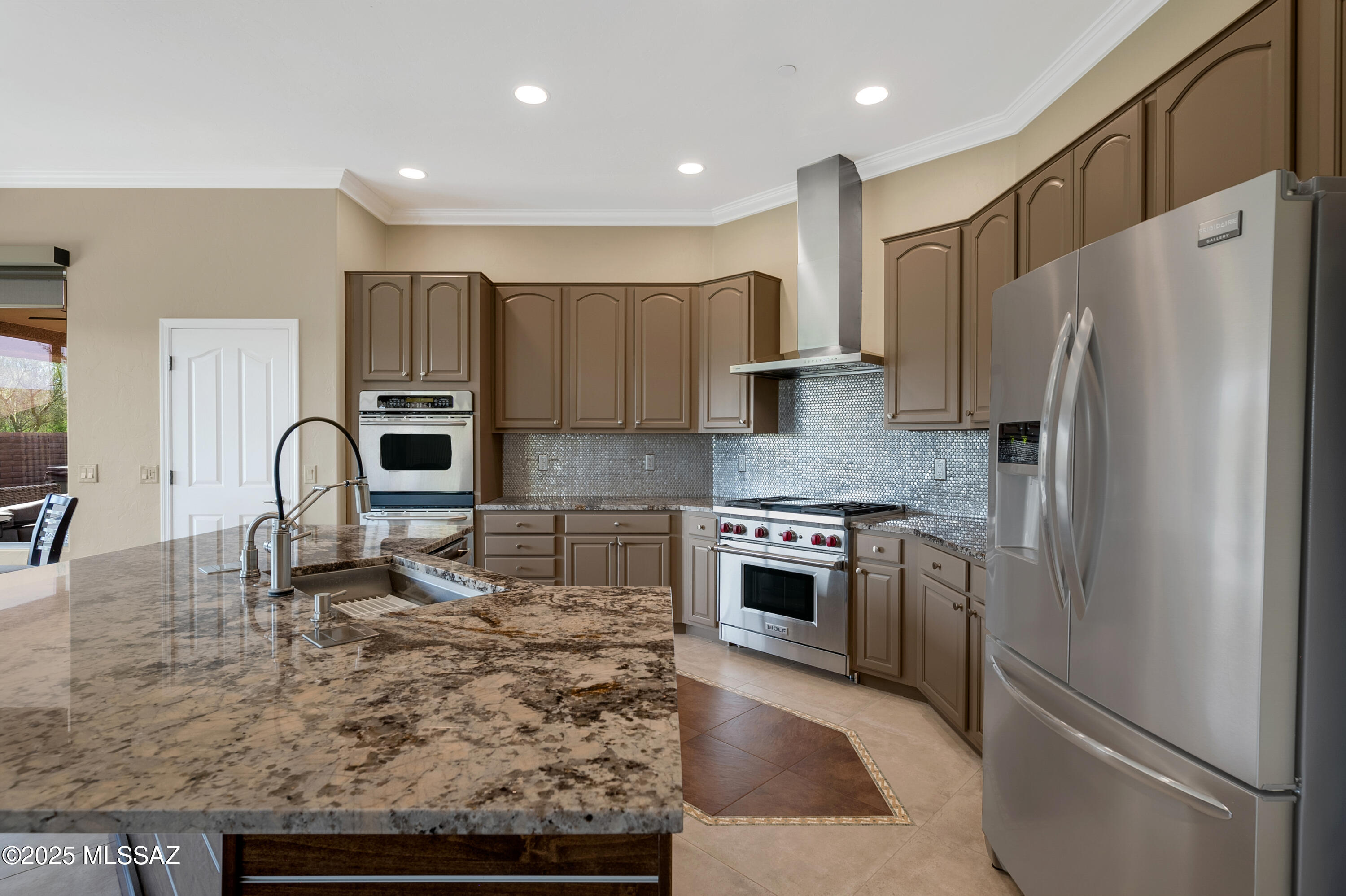 1808 W Quartz Rock Place
