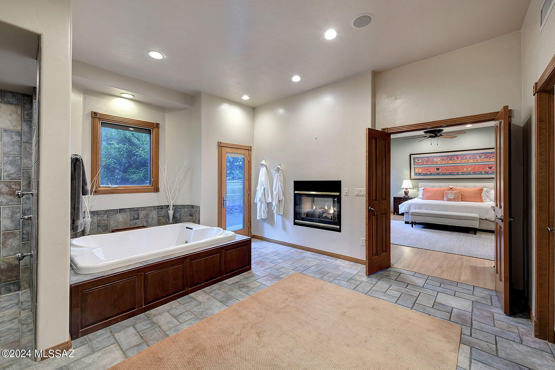 Country Club Estates NO. 1 - Residential