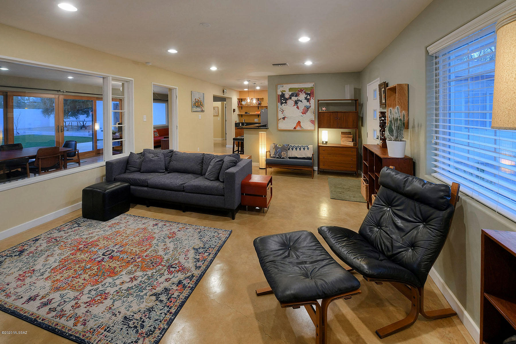 Arnold Manor - Residential