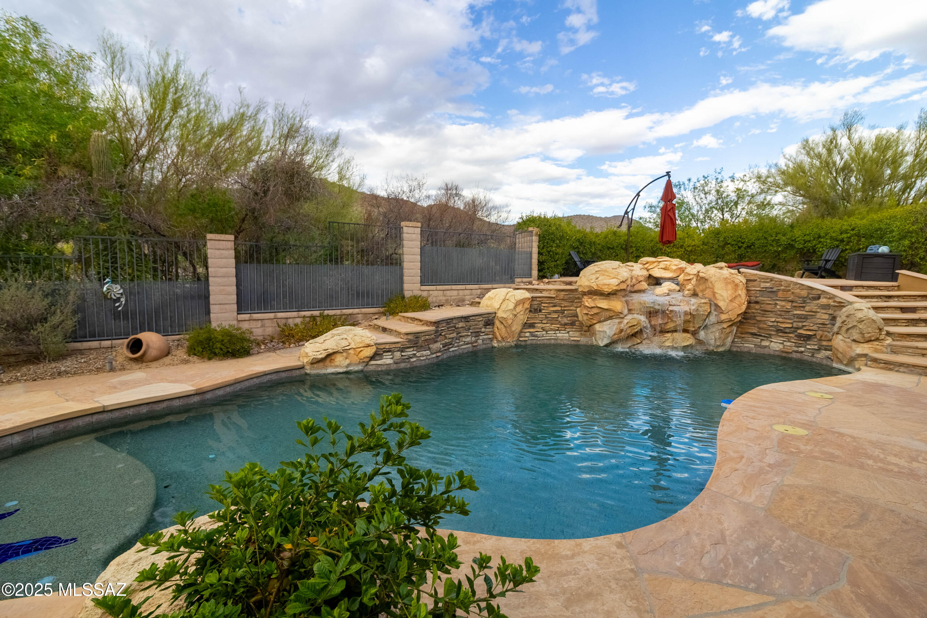Dos Lagos at Dove Mountain (1-91) - Residential