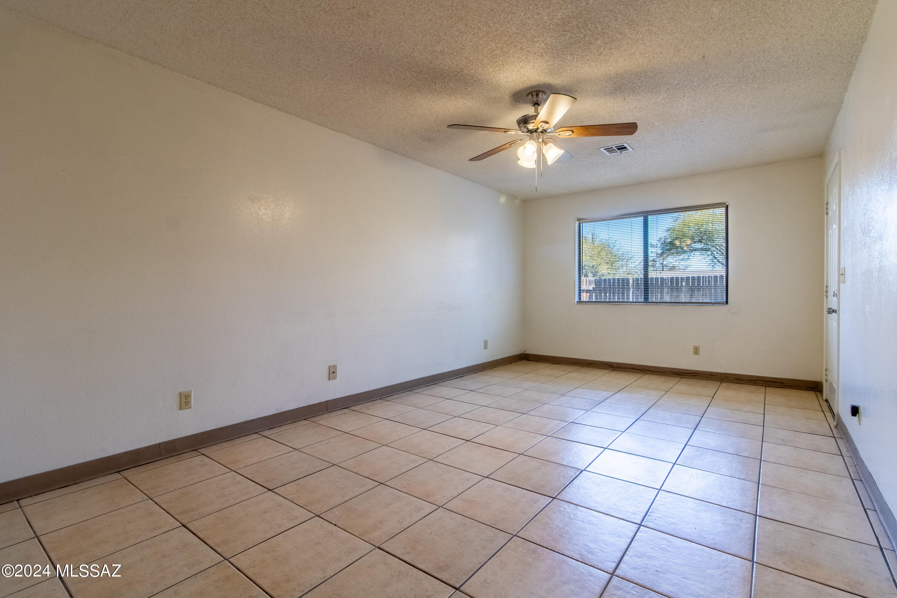 Unsubdivided - Residential Lease