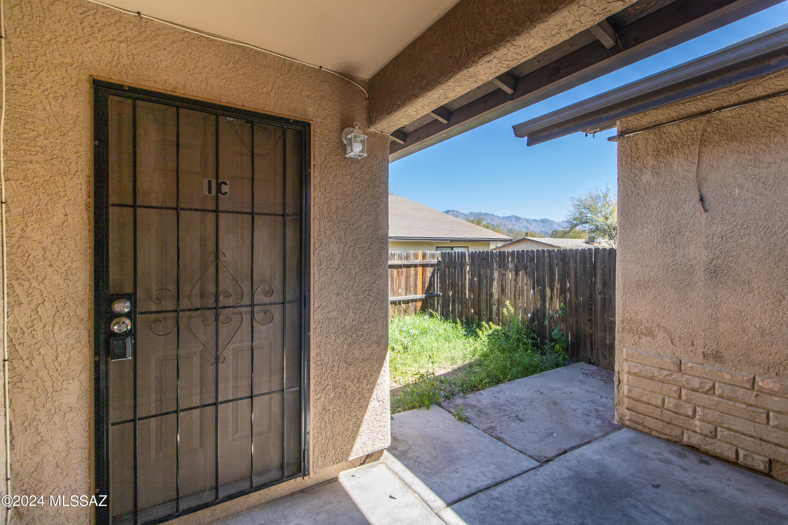 Unsubdivided - Residential Lease