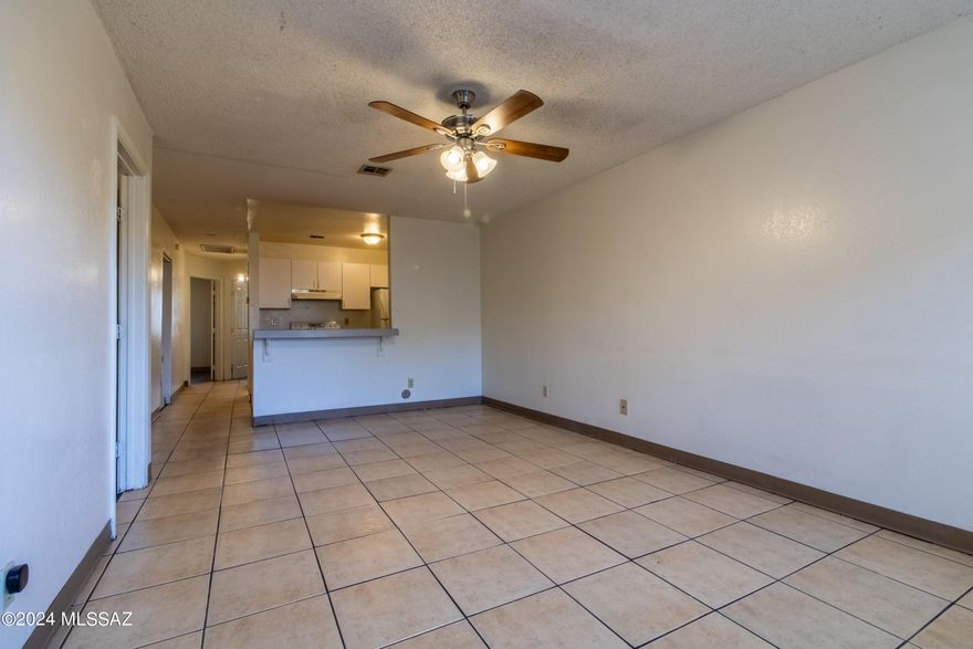 3 bedrooms with 2 full baths. Great centrally located unit with secluded feel. Home comes with all kitchen appliances, even washer/dryer new laminate flooring in bedrooms (No Carpet) . Call now to schedule showing!