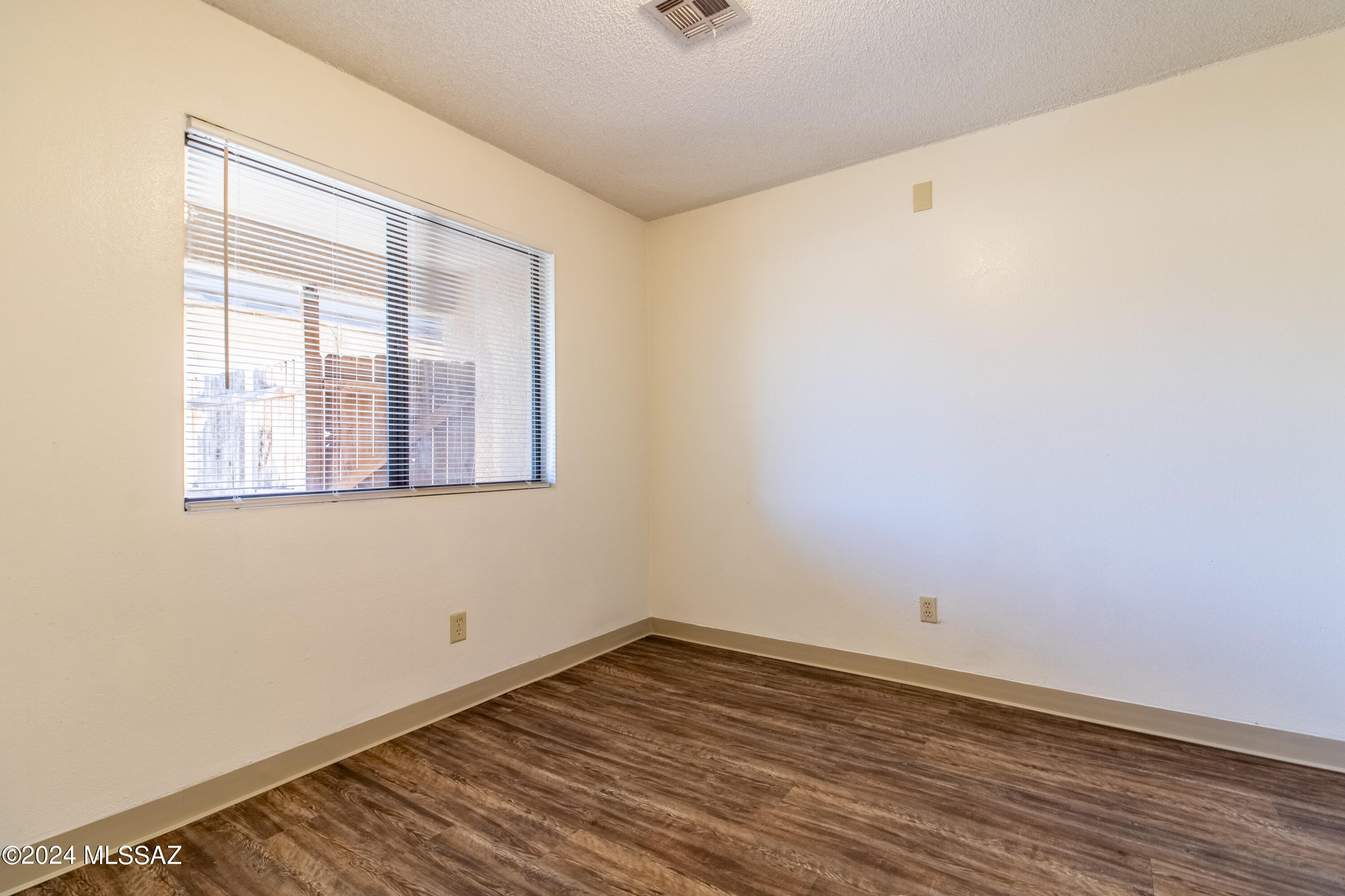 Unsubdivided - Residential Lease