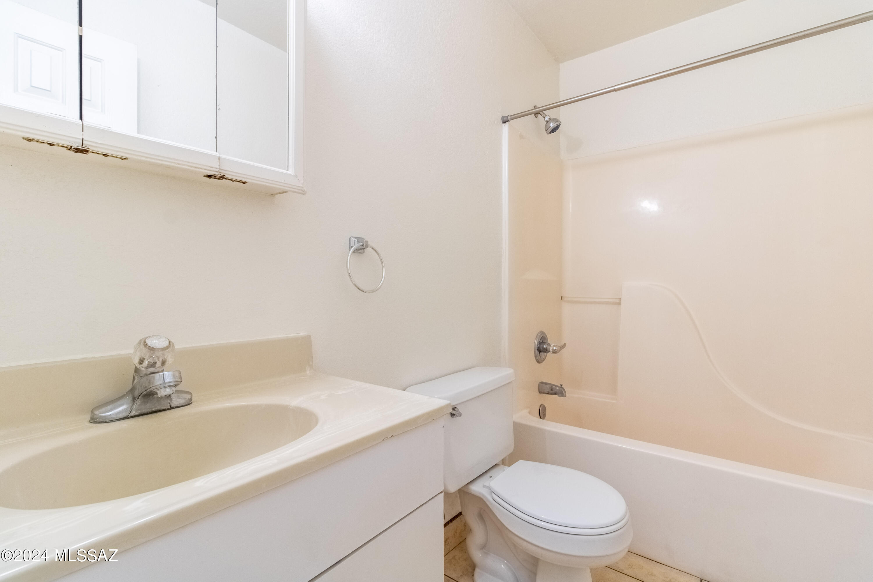 Unsubdivided - Residential Lease