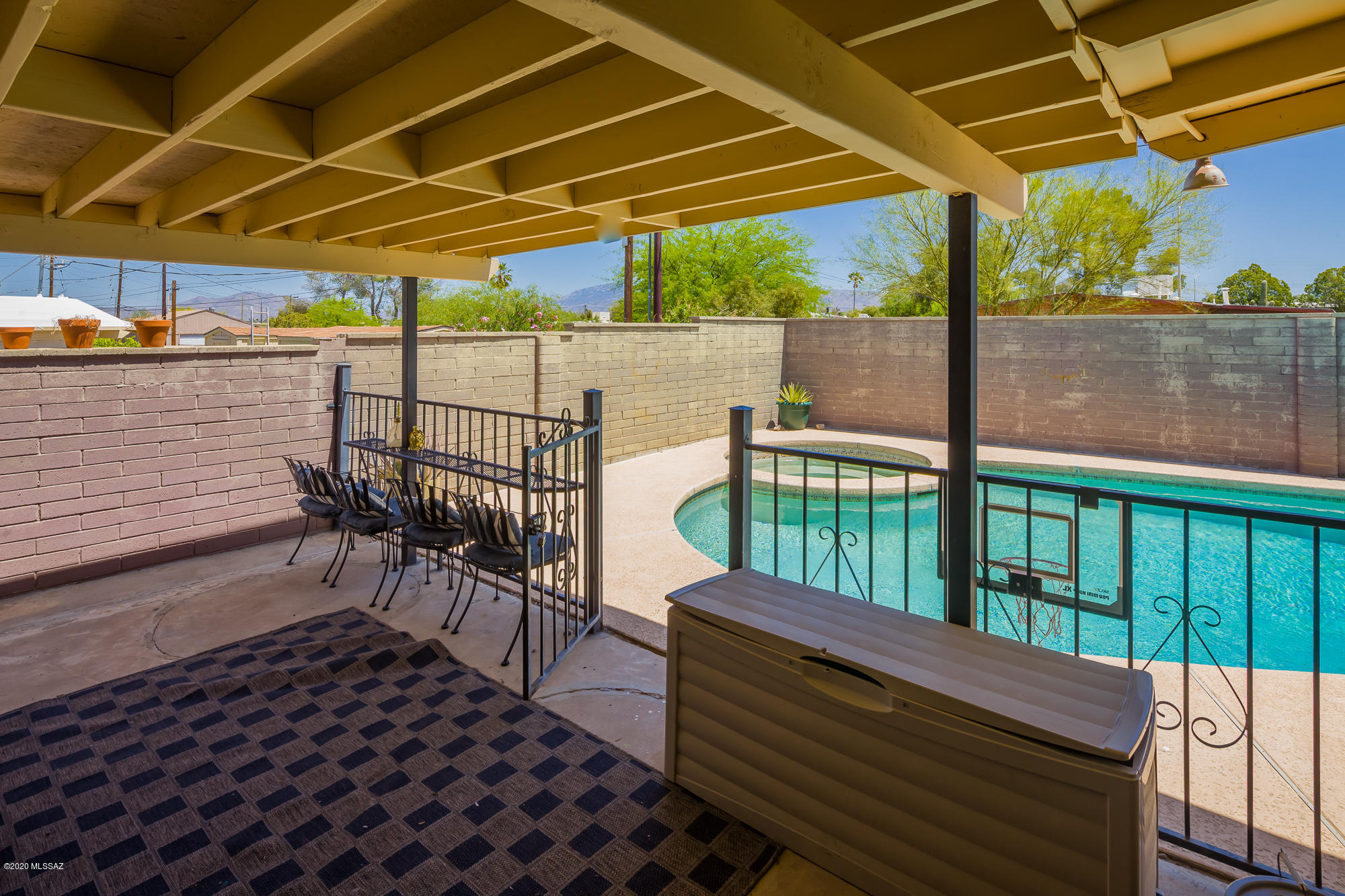 Kingston Knolls Terrace - Residential