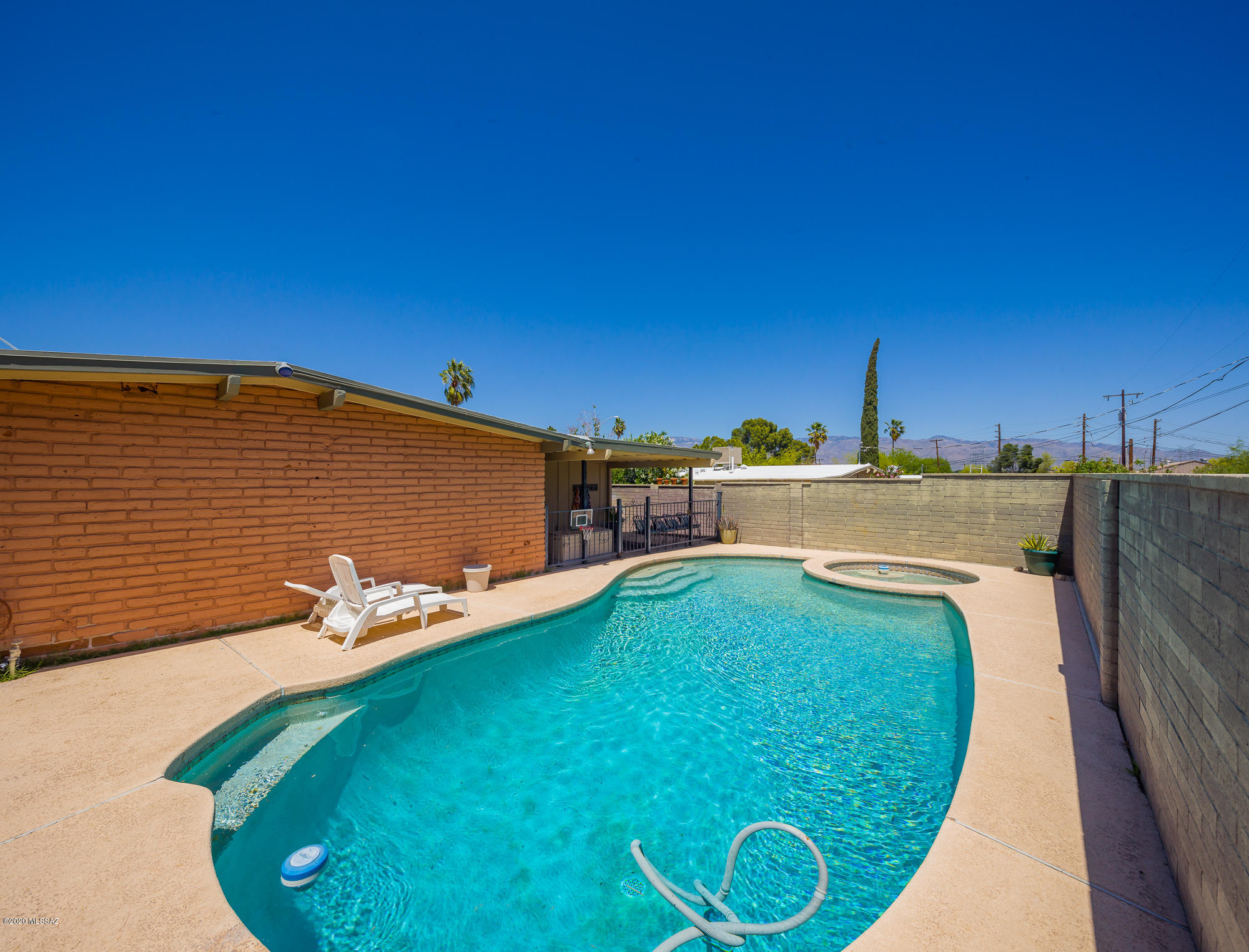 Kingston Knolls Terrace - Residential