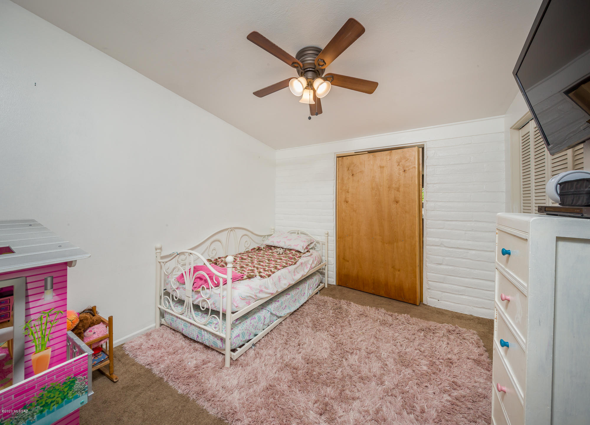 Kingston Knolls Terrace - Residential