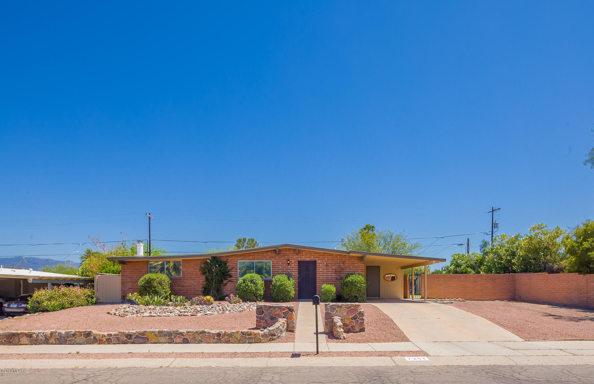 Kingston Knolls Terrace - Residential