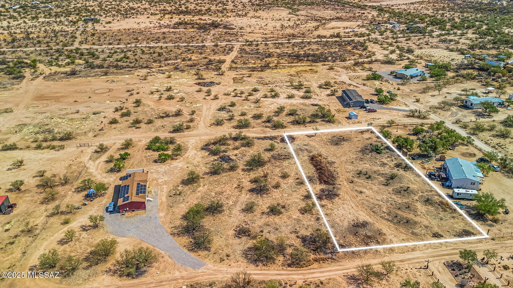 9058 S HONEYSUCKLE FARM Trail