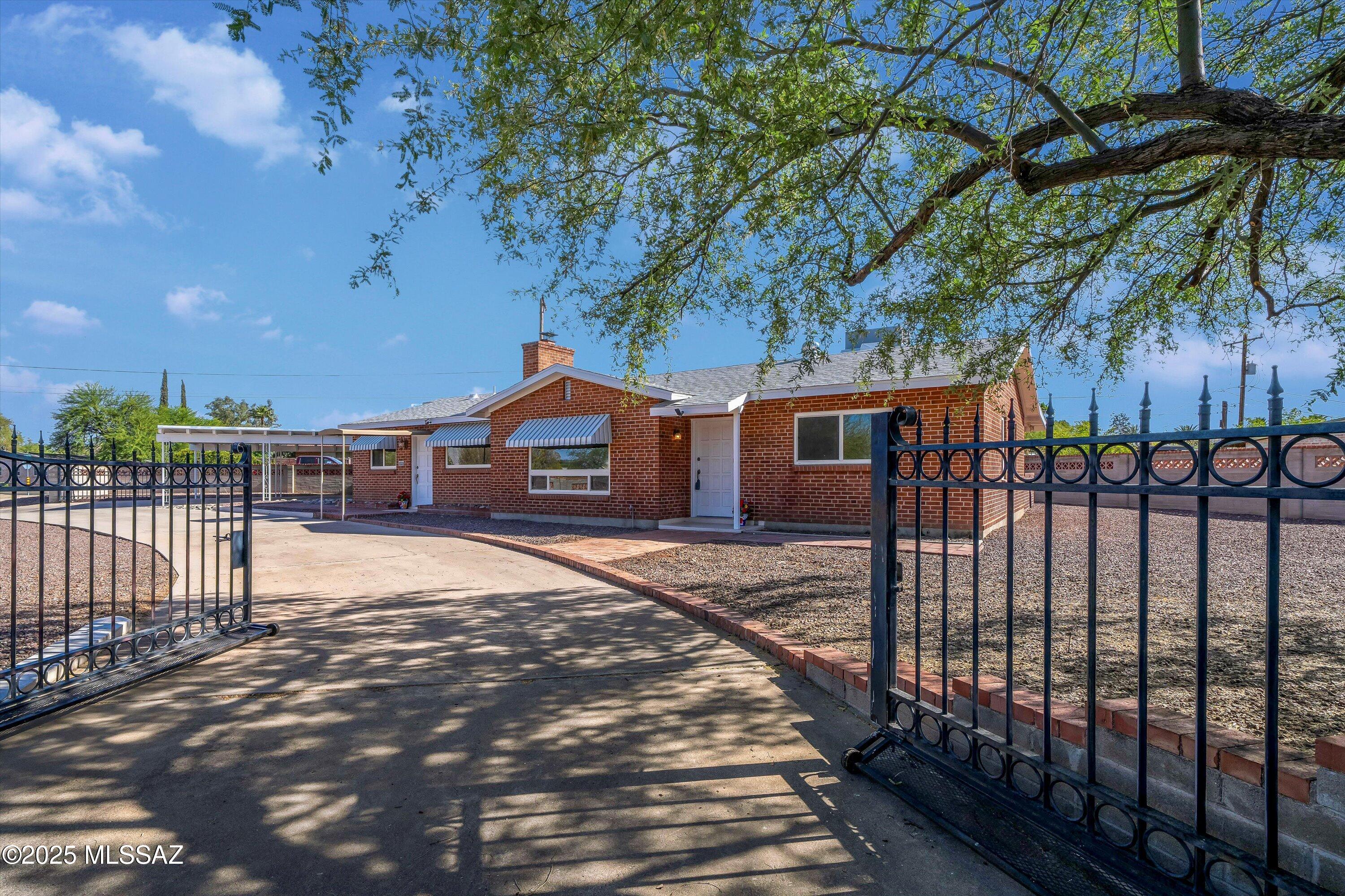 2350 E Juanita Street
