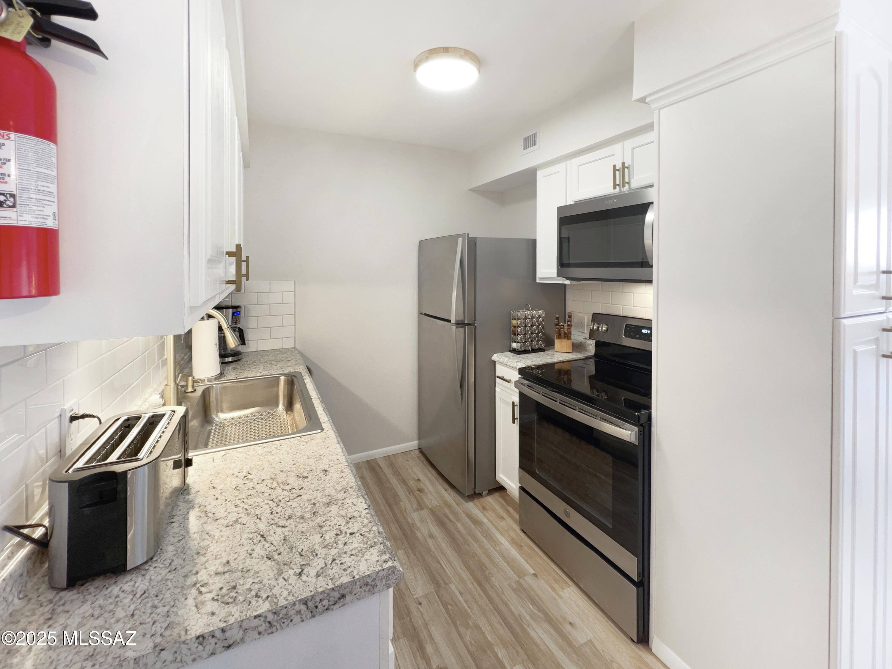 6351 N Barcelona Court UNIT 822