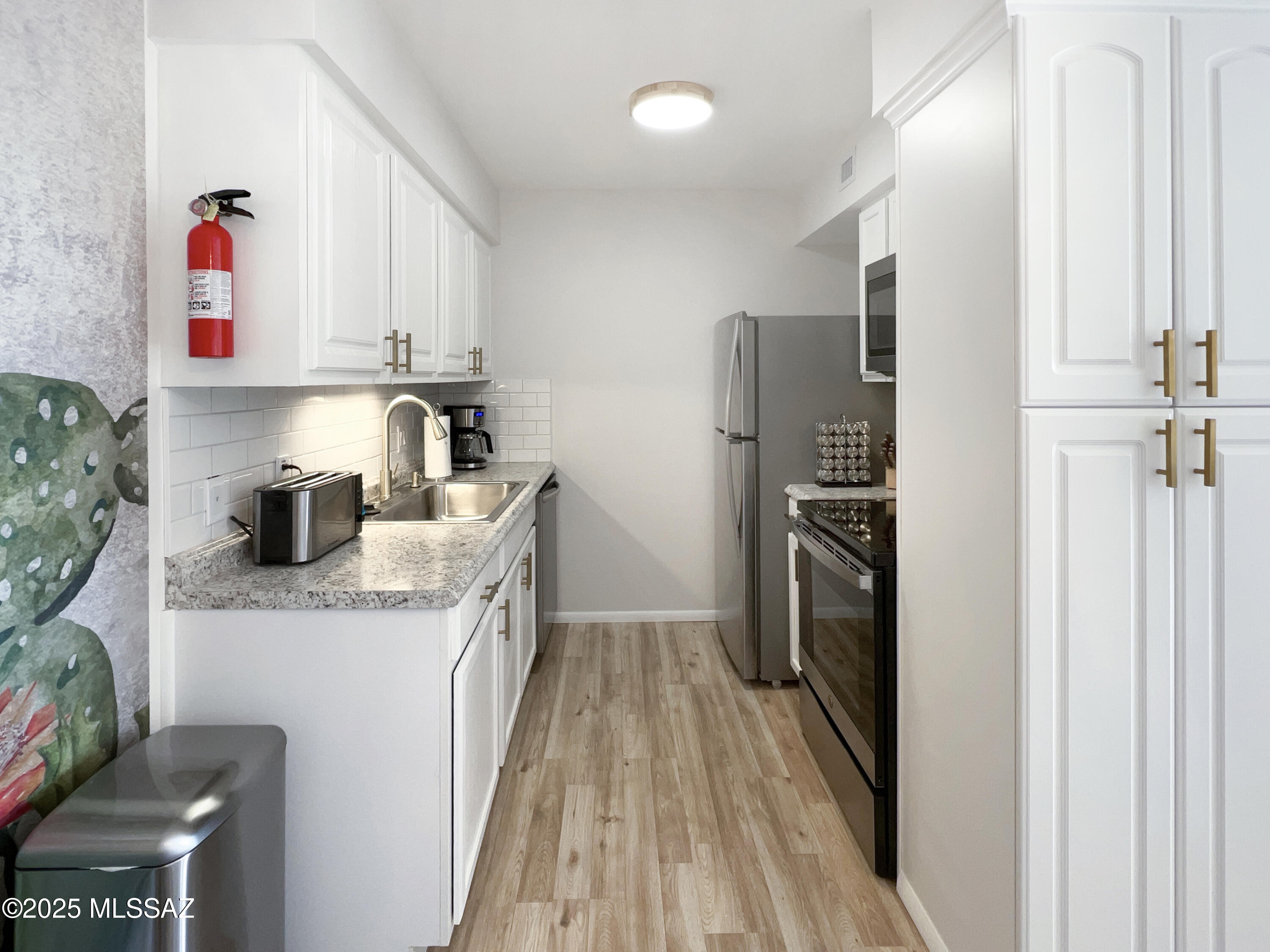 6351 N Barcelona Court UNIT 822