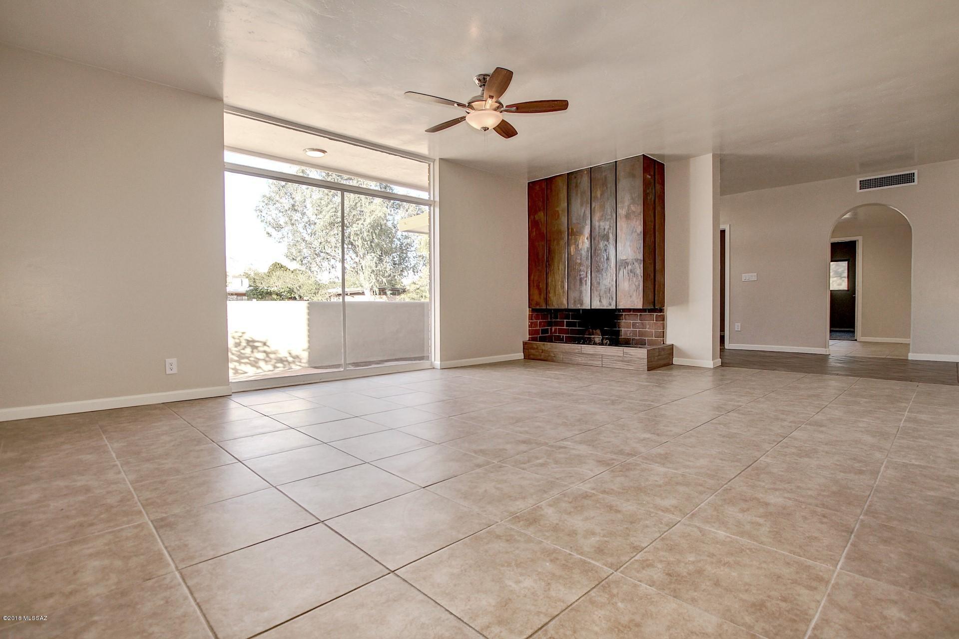 Carlos Terrace - Residential