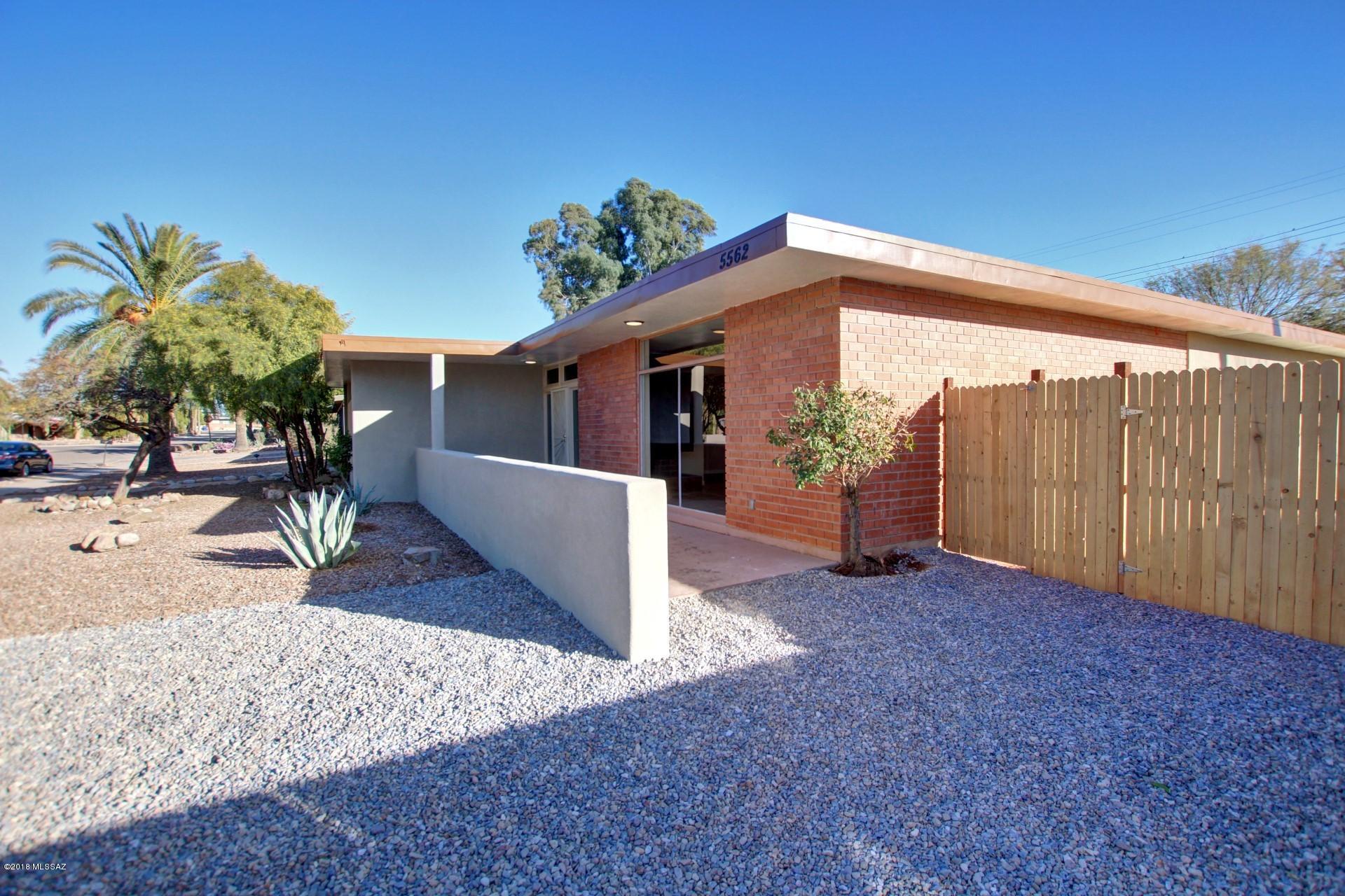 Carlos Terrace - Residential
