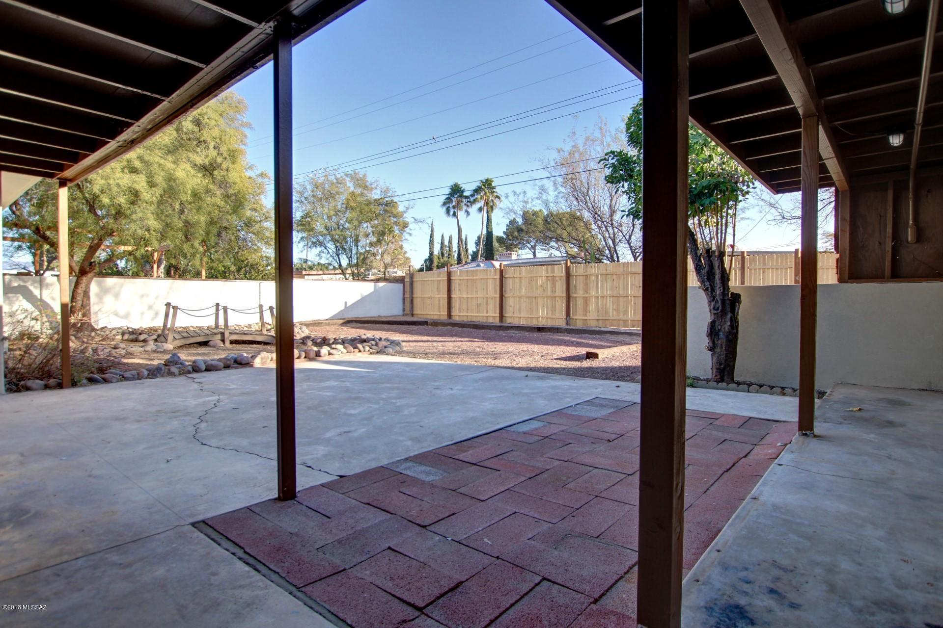 Carlos Terrace - Residential