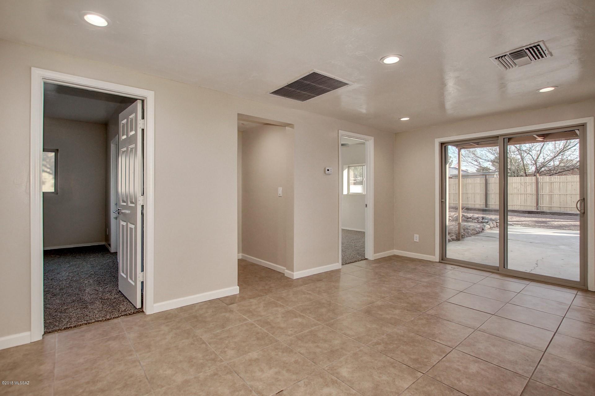 Carlos Terrace - Residential