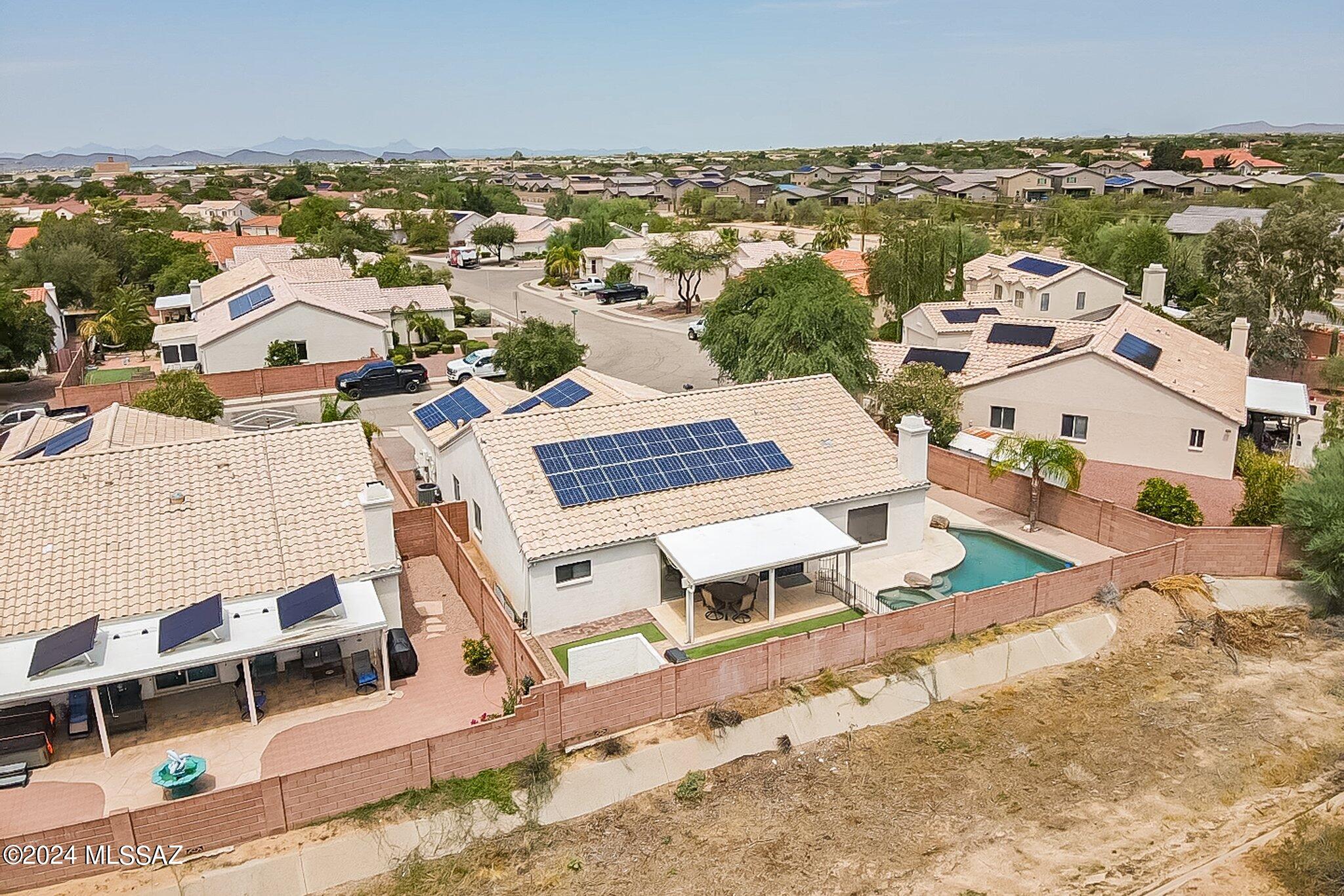 Las Lindas(1-76) - Residential