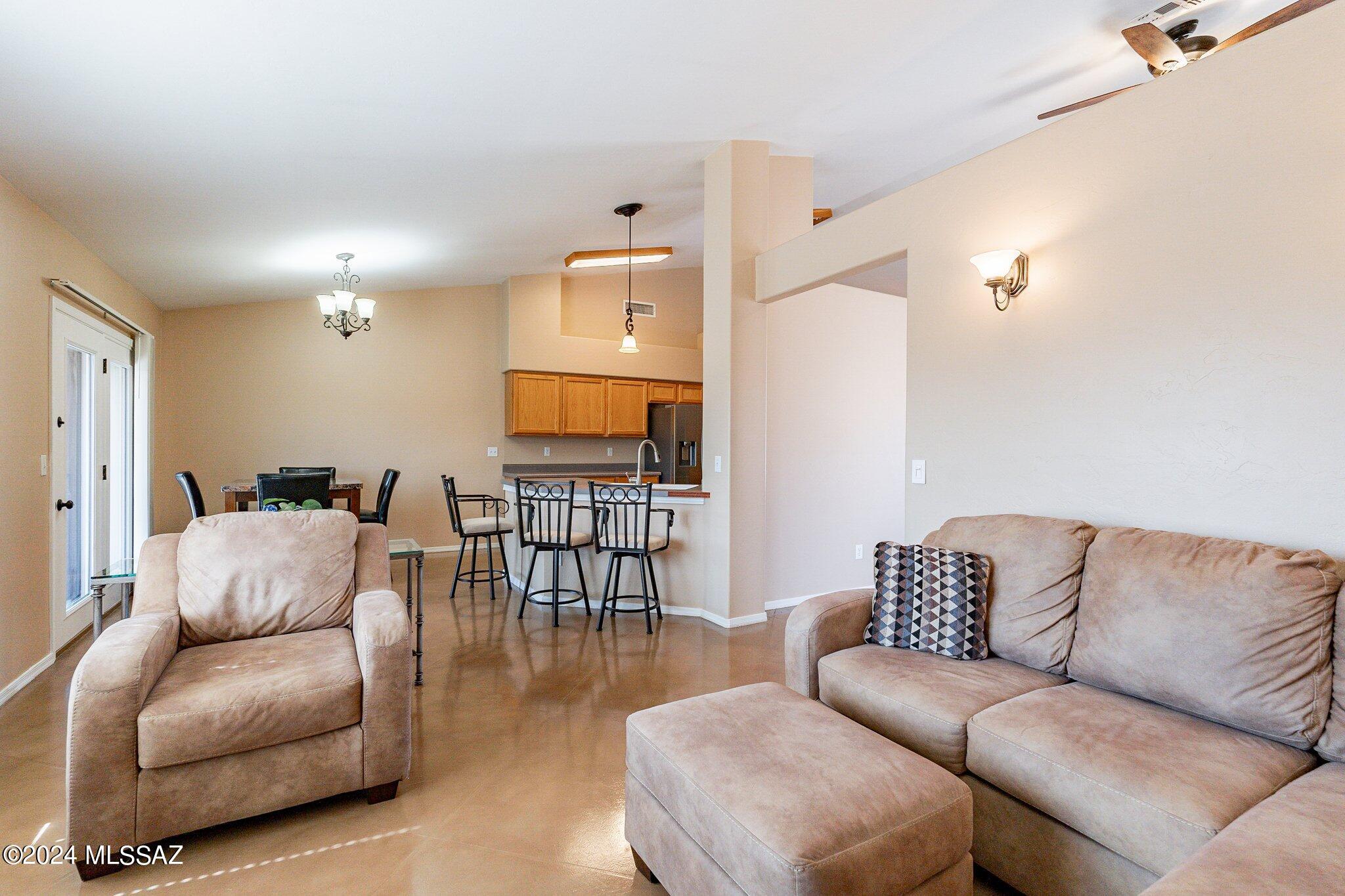 Las Lindas(1-76) - Residential
